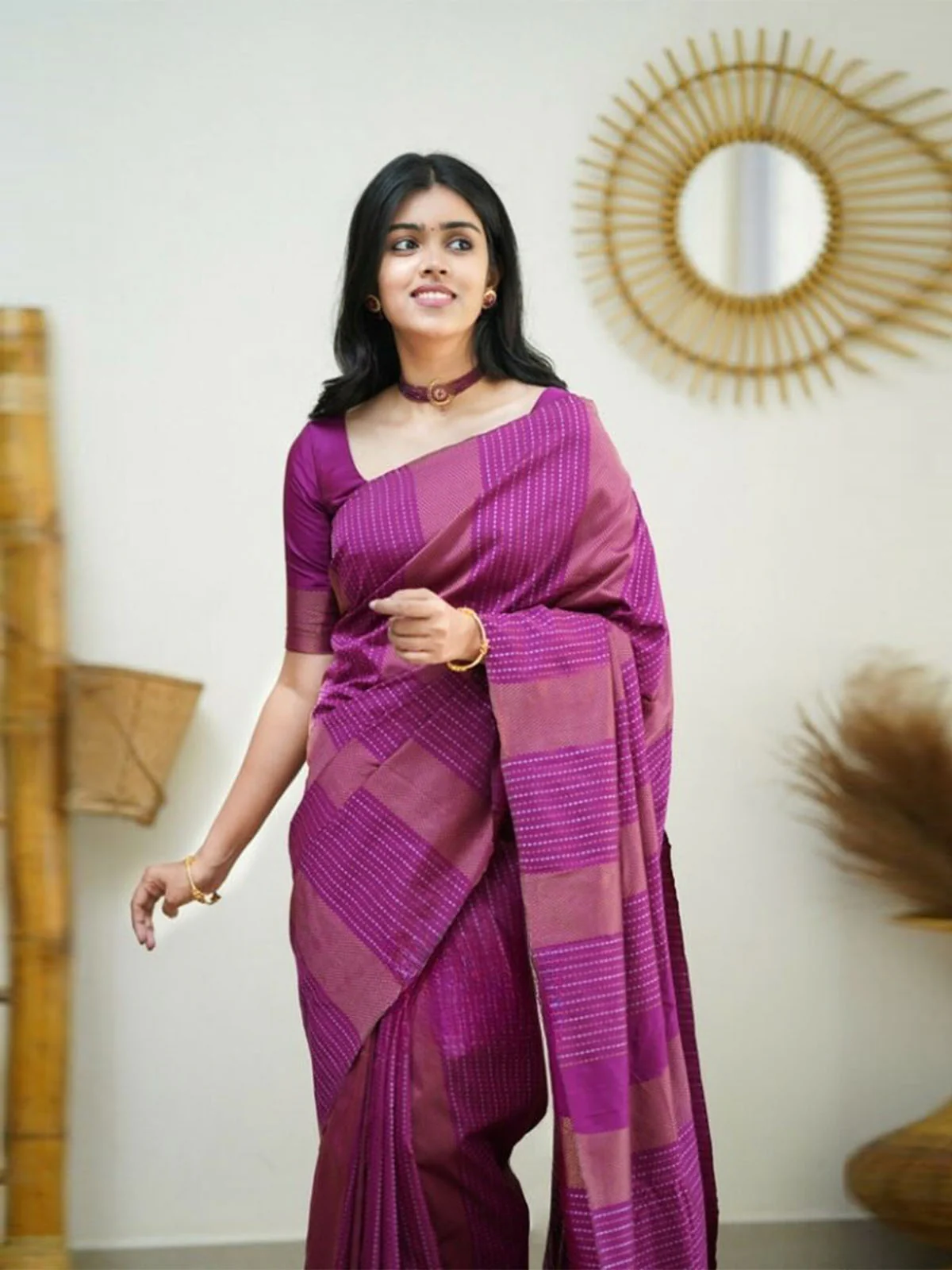 Odette Pink Banarasi Silk Woven Saree With Unstitched Blouse For Women - Image 2