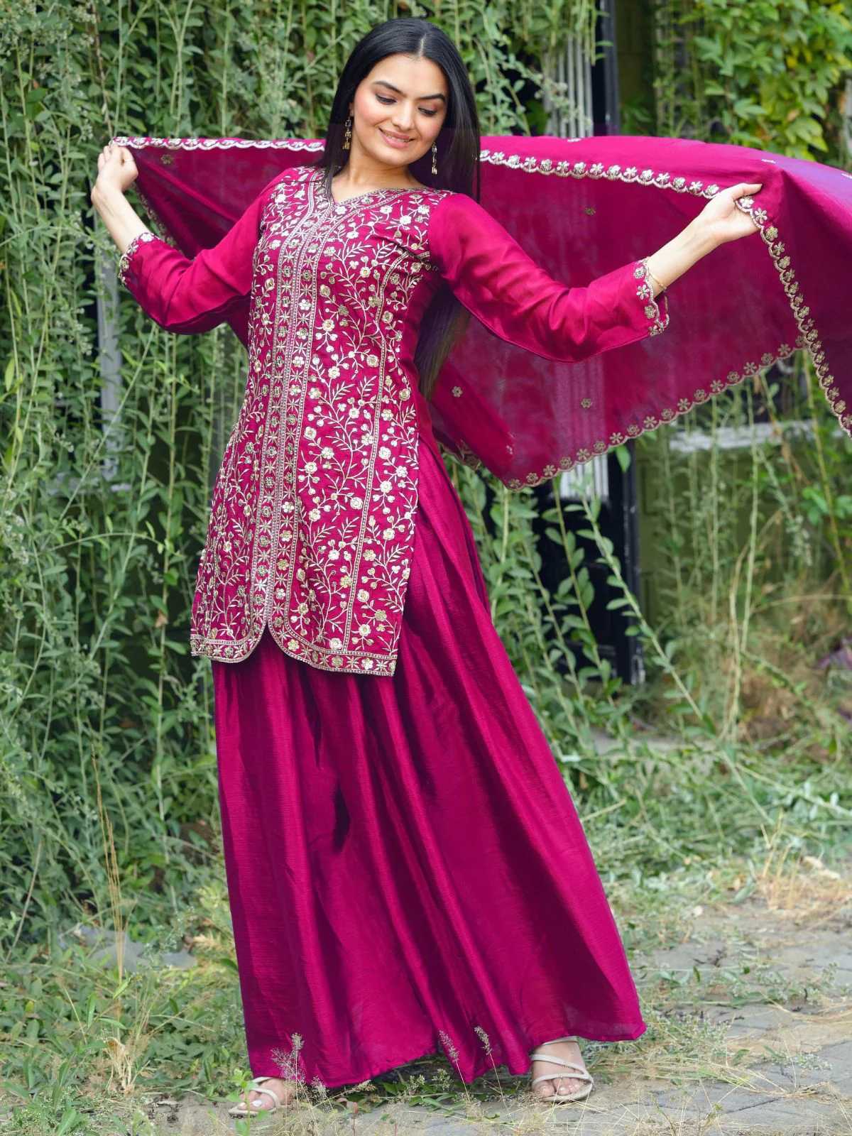 Odette Pink Chinon Embroidered & Cutwork Kurta Set For Women - Image 2