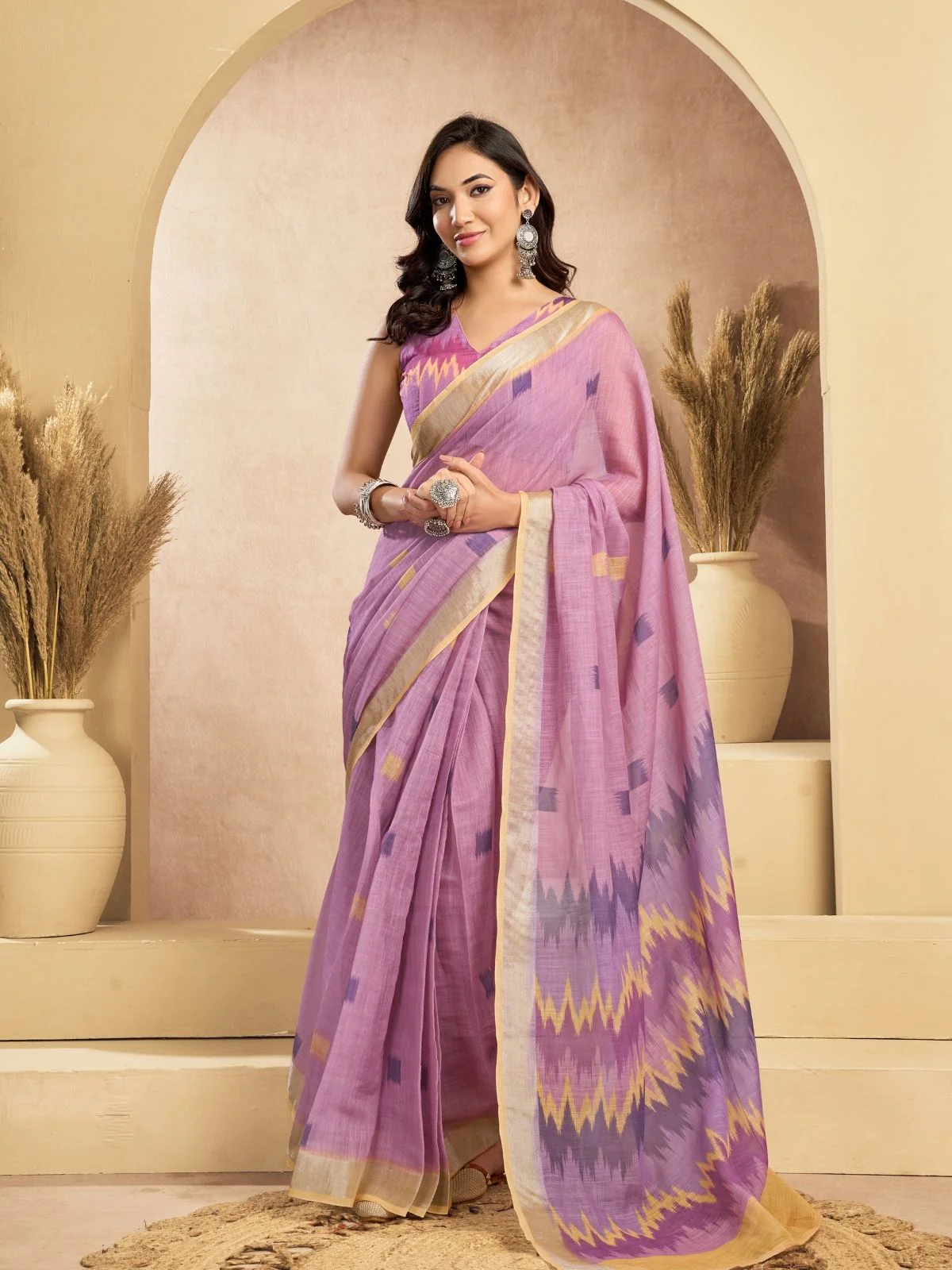 Odette Pink Cotton Linen Solid Saree For Women - Image 3