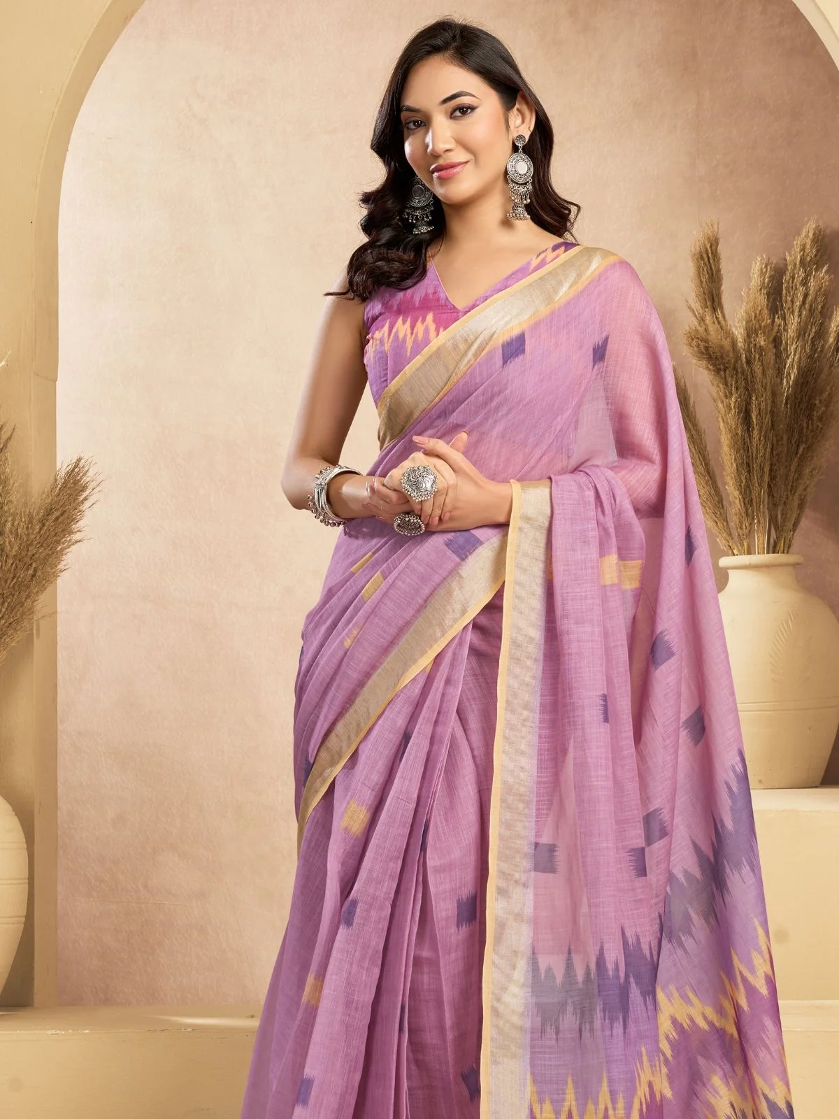 Odette Pink Cotton Linen Solid Saree For Women - Image 5