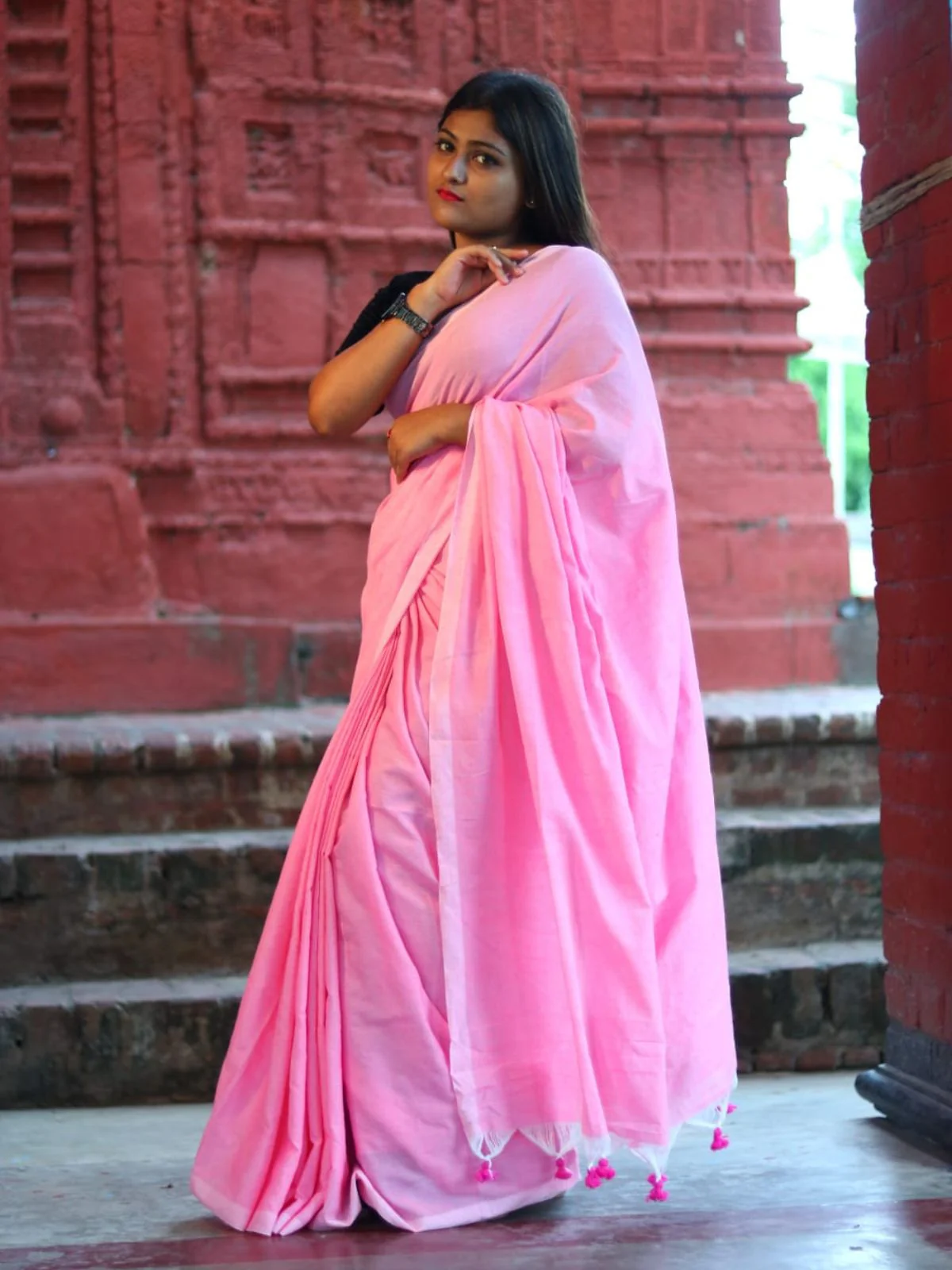 Odette Pink Cotton  Saree  With Unstitched Blouse for Women - Image 2