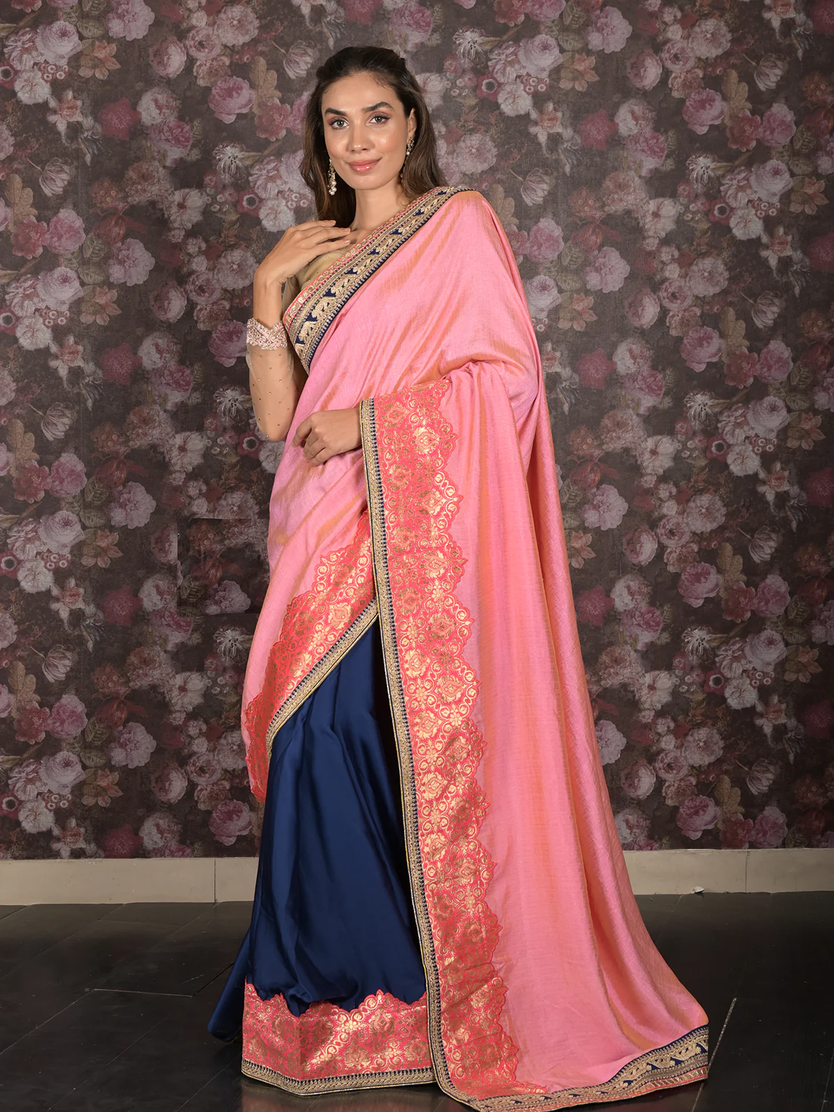 Odette Pink Embroidered Gold Shaded Silk Blend Saree with Unstitched Blouse for Women - Image 2