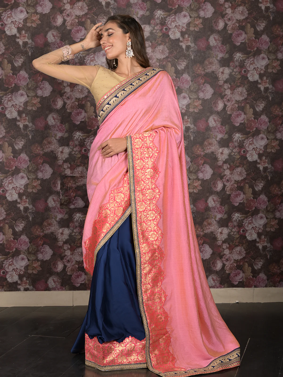 Odette Pink Embroidered Gold Shaded Silk Blend Saree with Unstitched Blouse for Women - Image 3