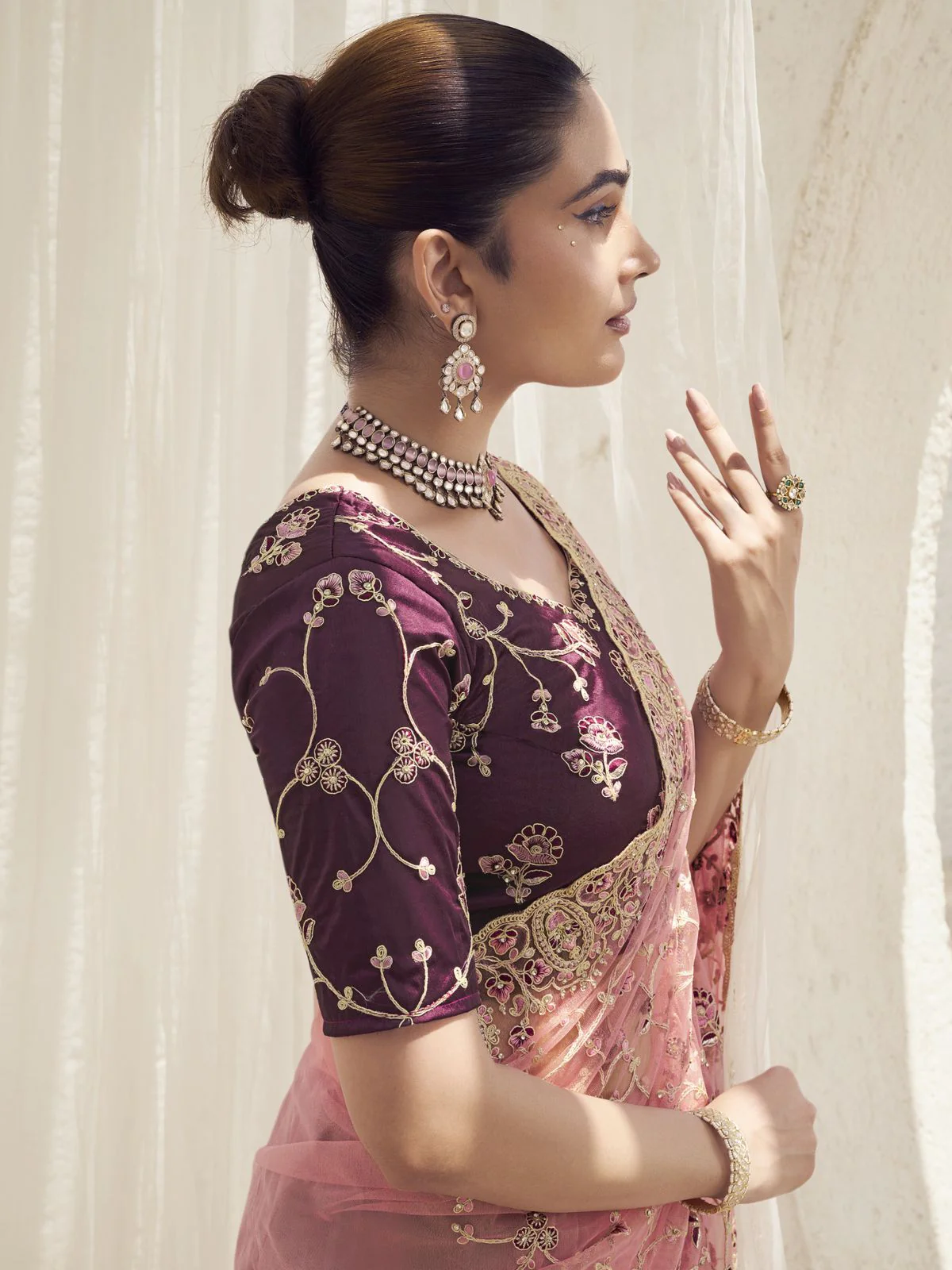 Odette Pink Embroidered Net Saree With Unstitched Blouse For Women - Image 3