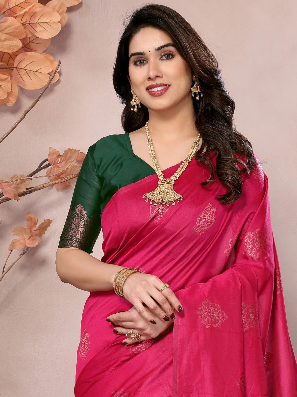 Odette Pink Georgette Motif Print Saree For Women - Image 4