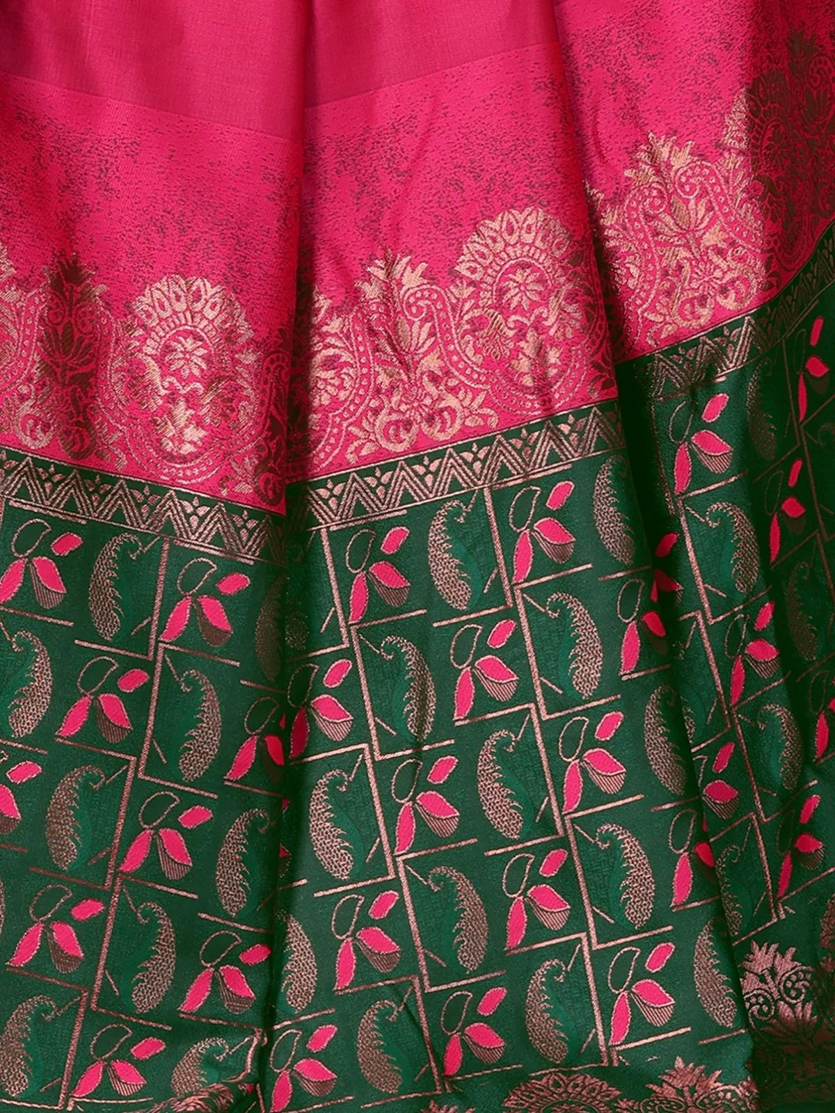 Odette Pink Georgette Motif Print Saree For Women - Image 5