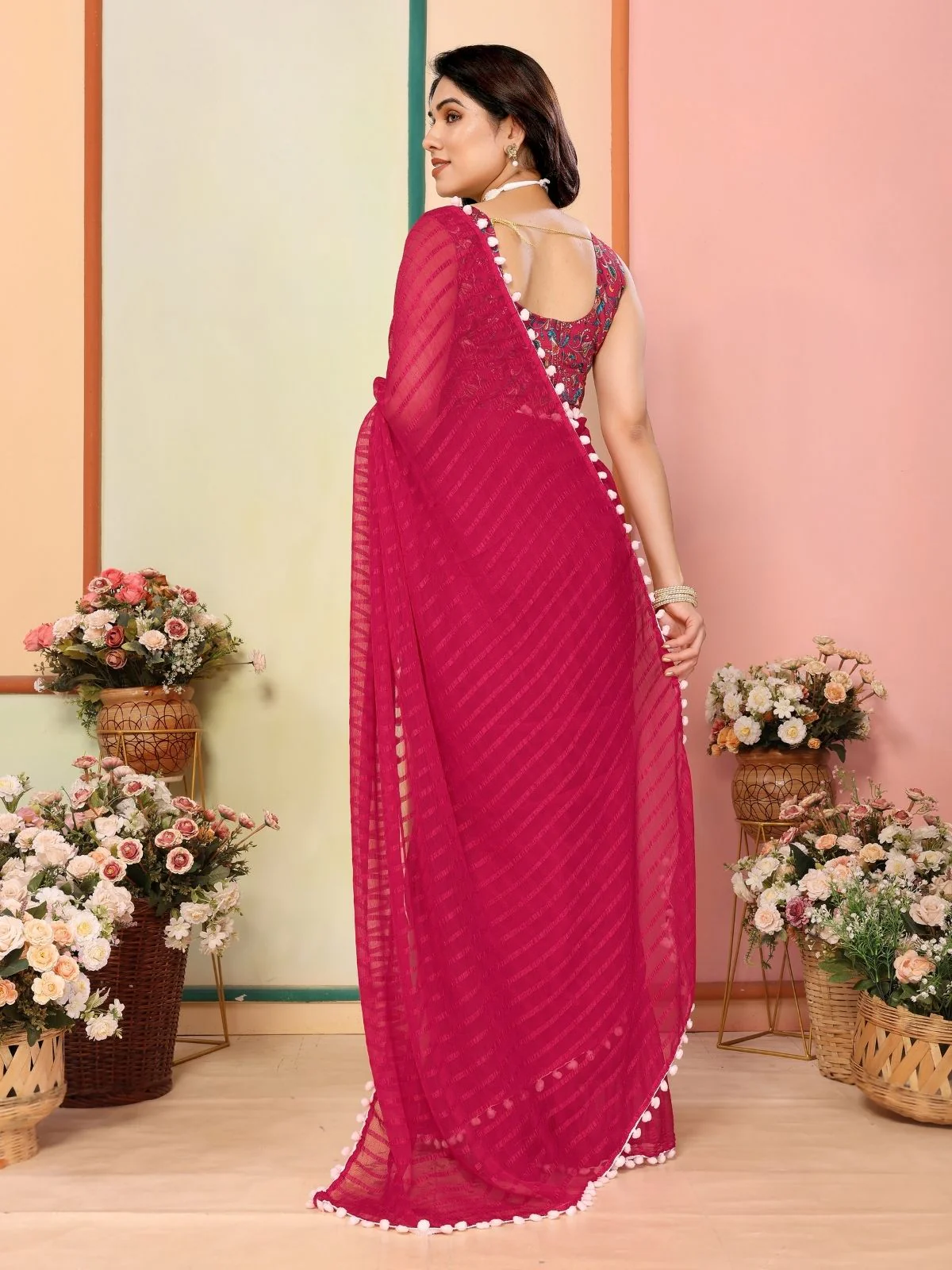 Odette Pink Georgette Plain Saree For Women - Image 3