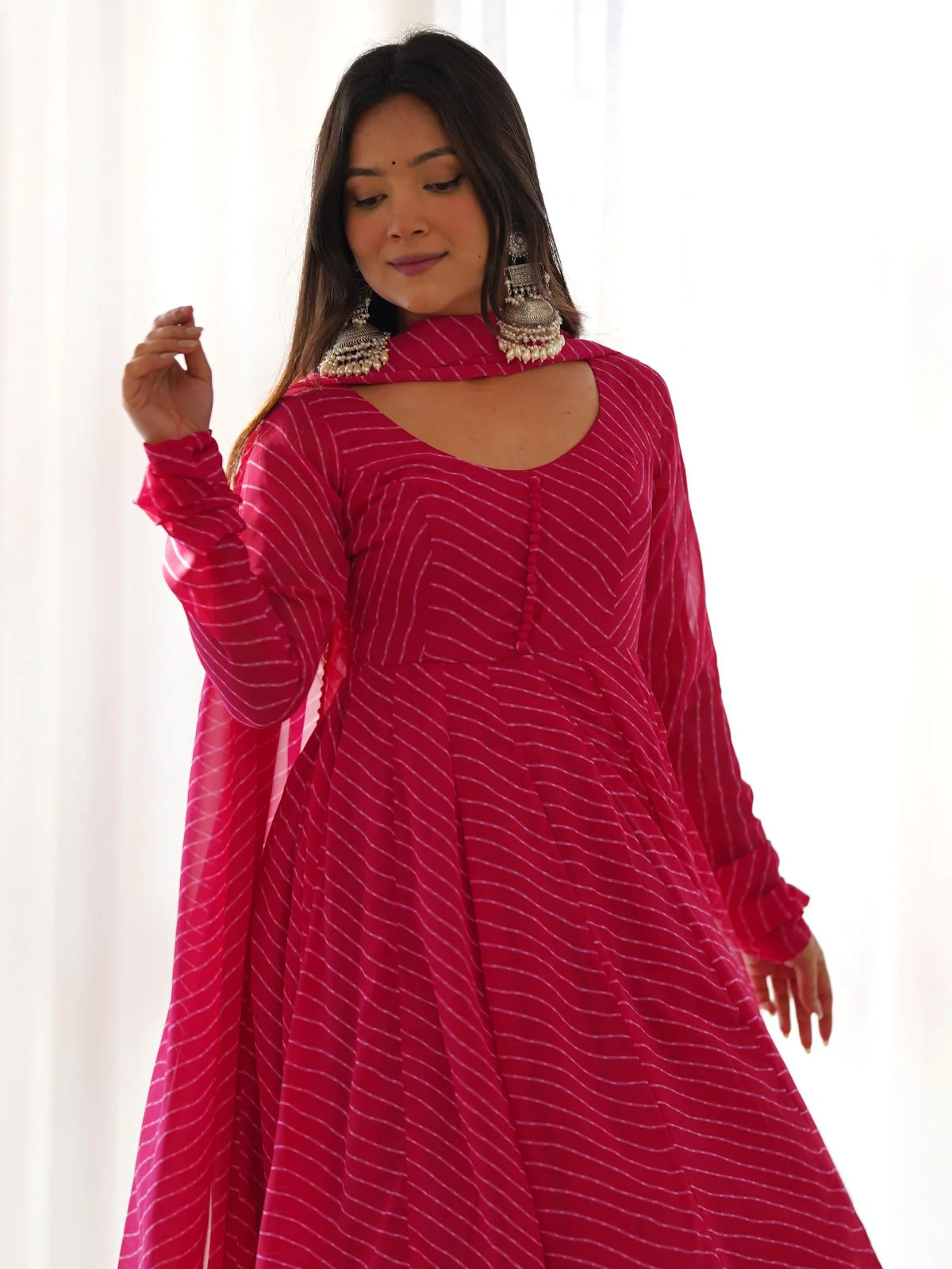Odette Pink Georgette Printed Kurta Set For Women - Image 4