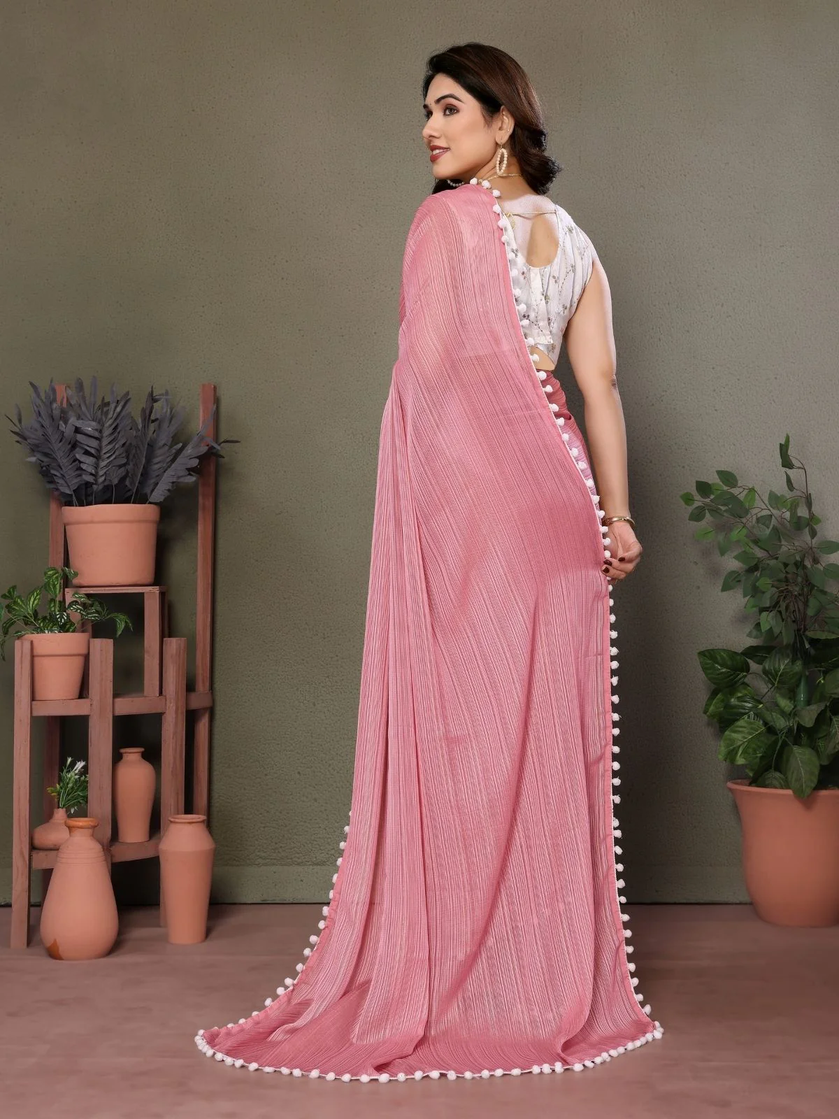 Odette Pink Georgette Printed Saree For Women - Image 3