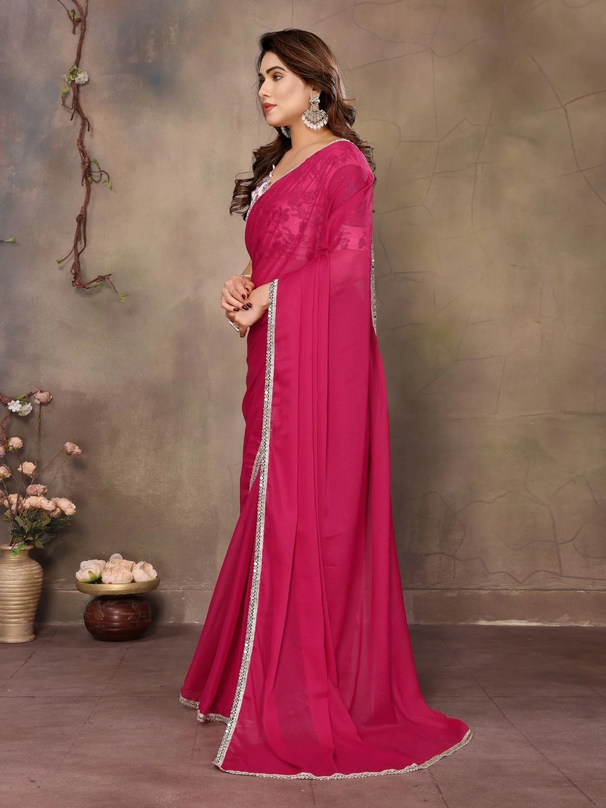 Odette Pink Georgette Solid Saree For Women - Image 2