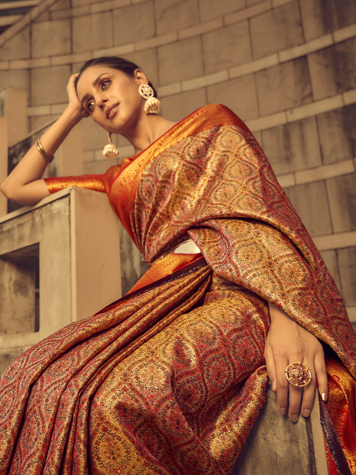 Odette Red Handloom Woven Silk Blend Saree for Women With Unstitched Blouse - Image 3