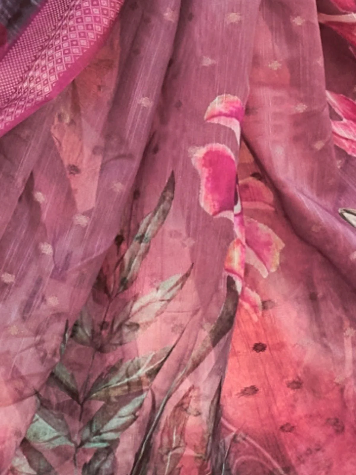 Odette Pink Linen Printed Saree With Unstitched Blouse For Women - Image 3
