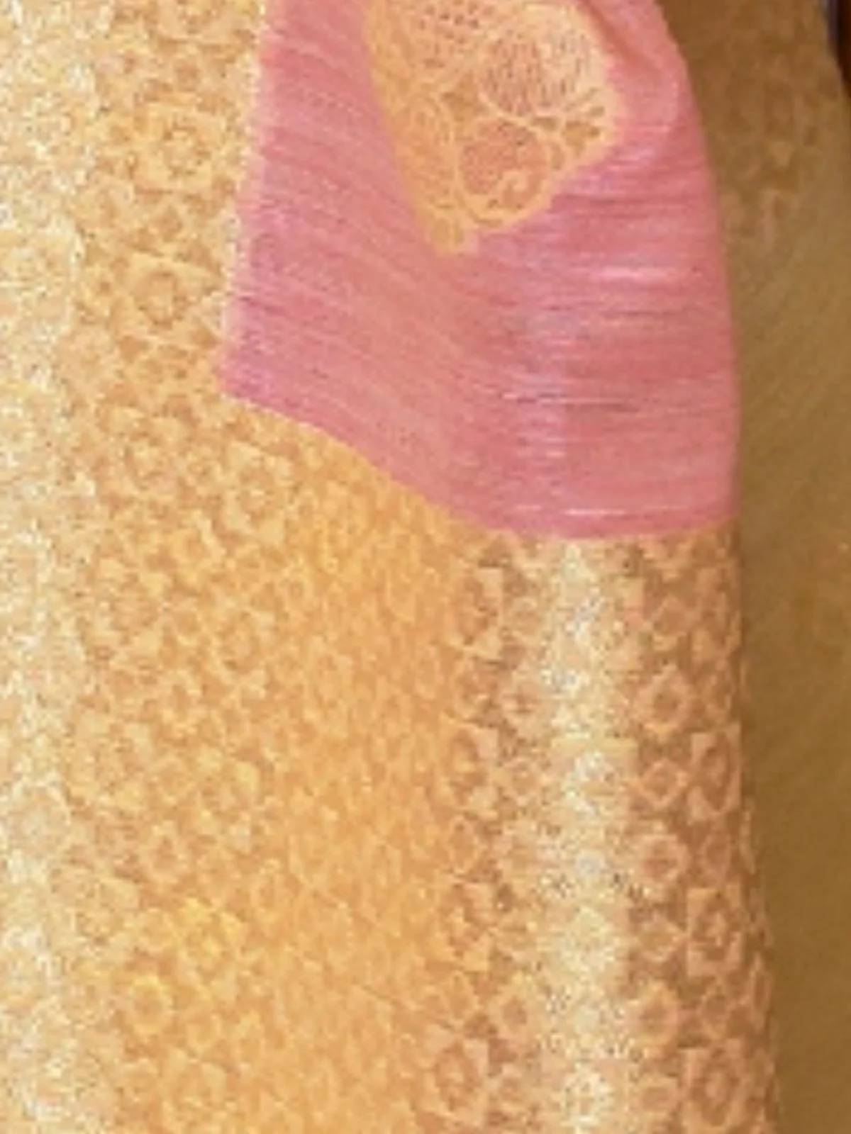 Odette Pink  Linen Woven Saree With Unstitched Blouse for Women - Image 3