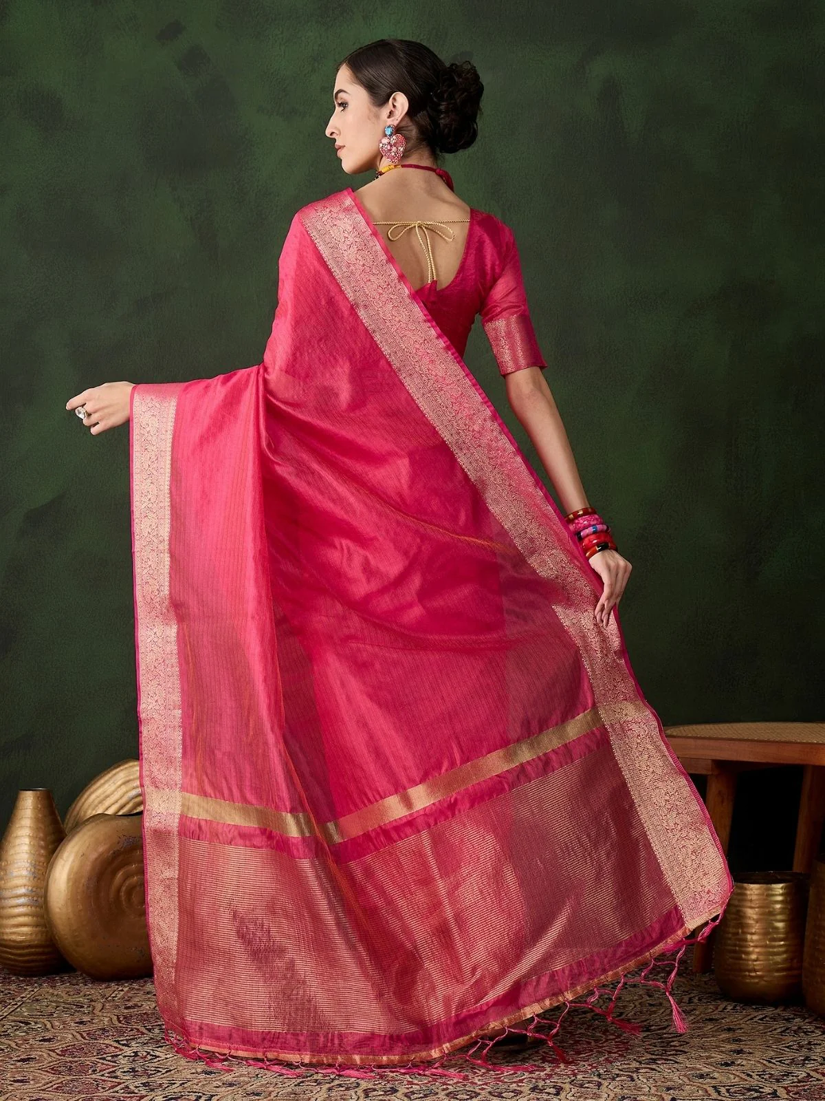 Odette Pink Organza Woven Saree With Unstitched Blouse For Women - Image 3