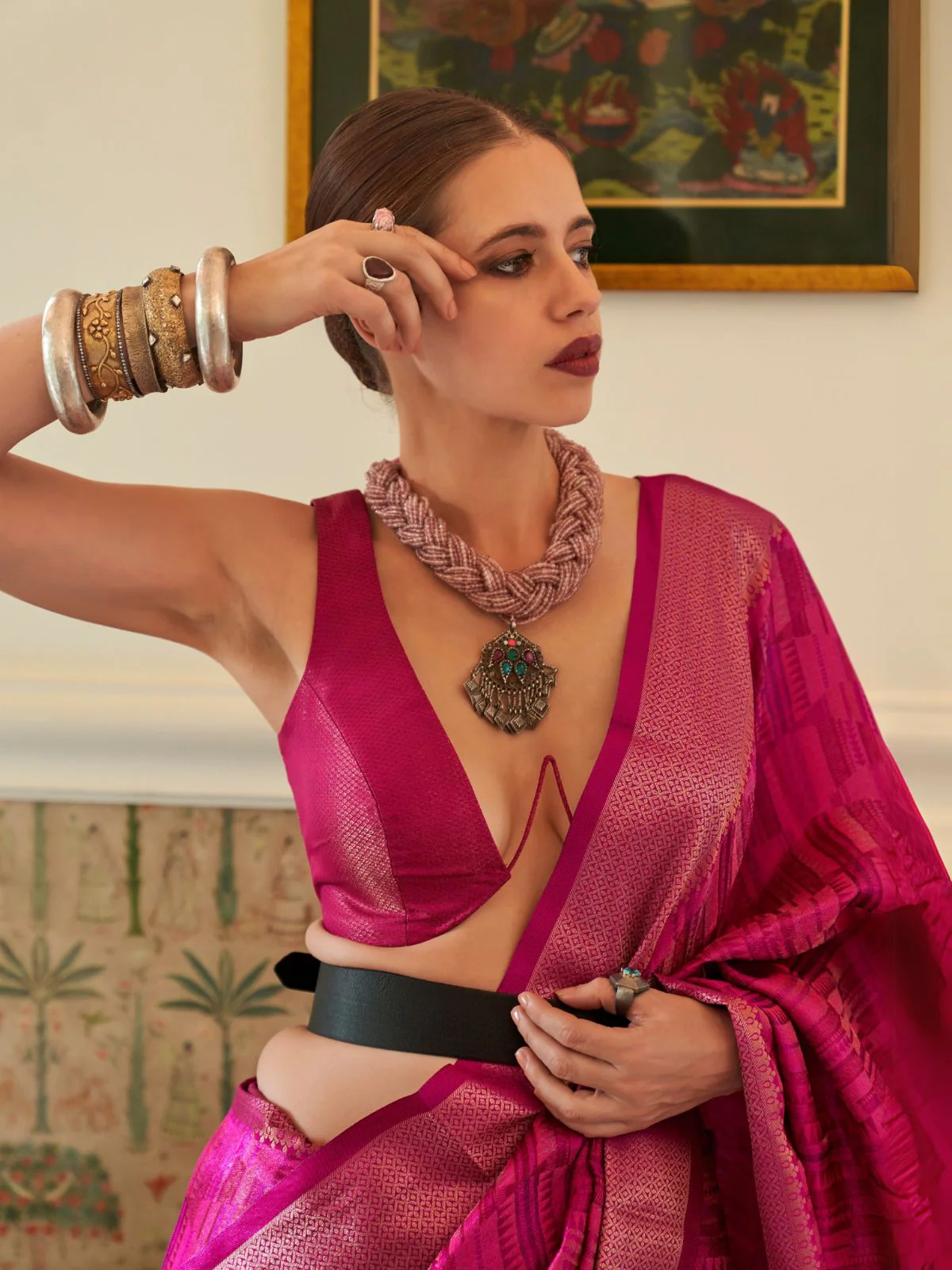 Odette Pink Organza Woven Saree With Unstitched Blouse for Women - Image 2