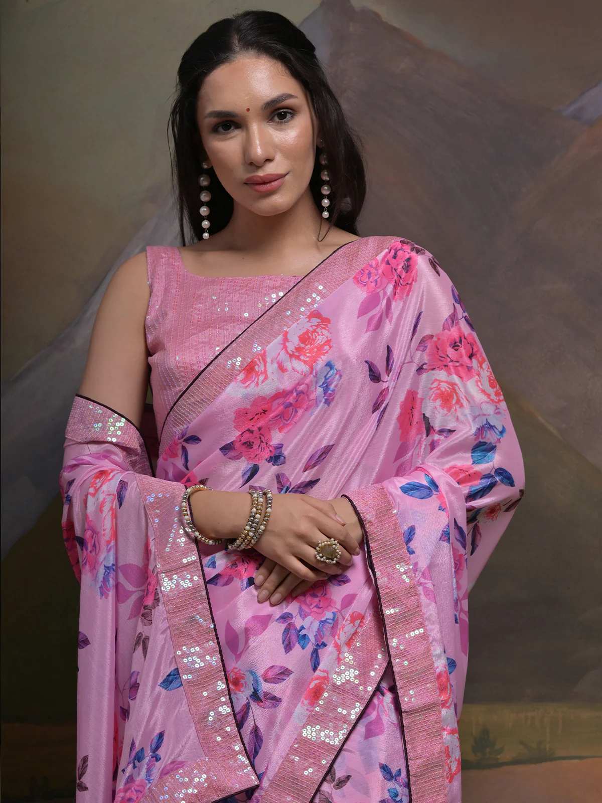 Odette Pink Printed Chiffon Saree With Unstitched Blouse For Women - Image 5