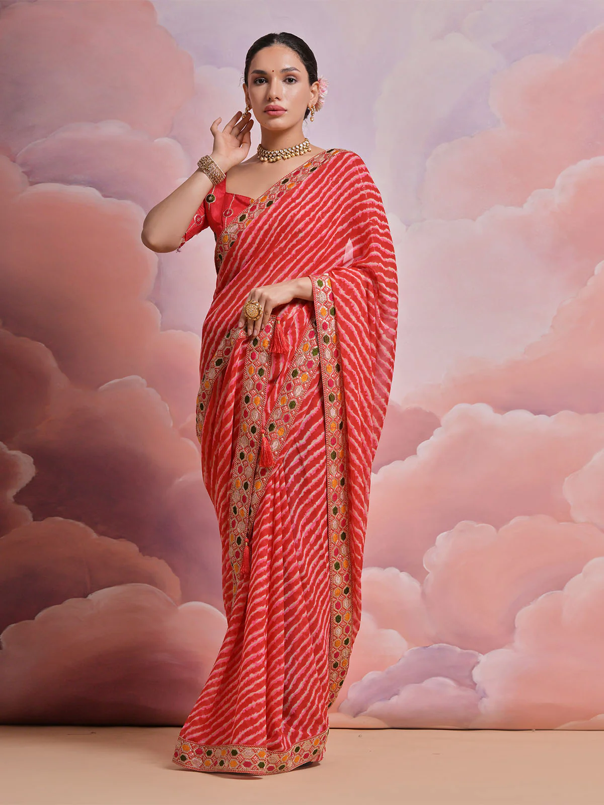 Odette Pink Printed Georgette Saree With Unstitched Blouse For Women - Image 3