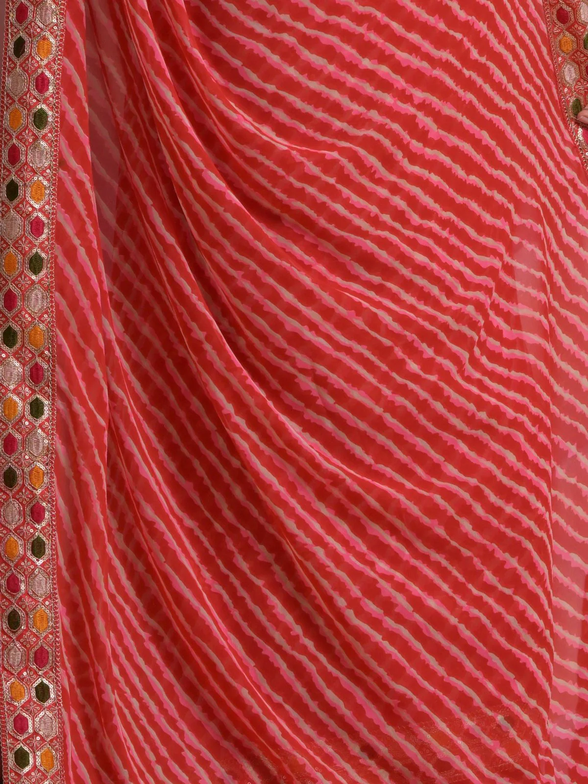 Odette Pink Printed Georgette Saree With Unstitched Blouse For Women - Image 8