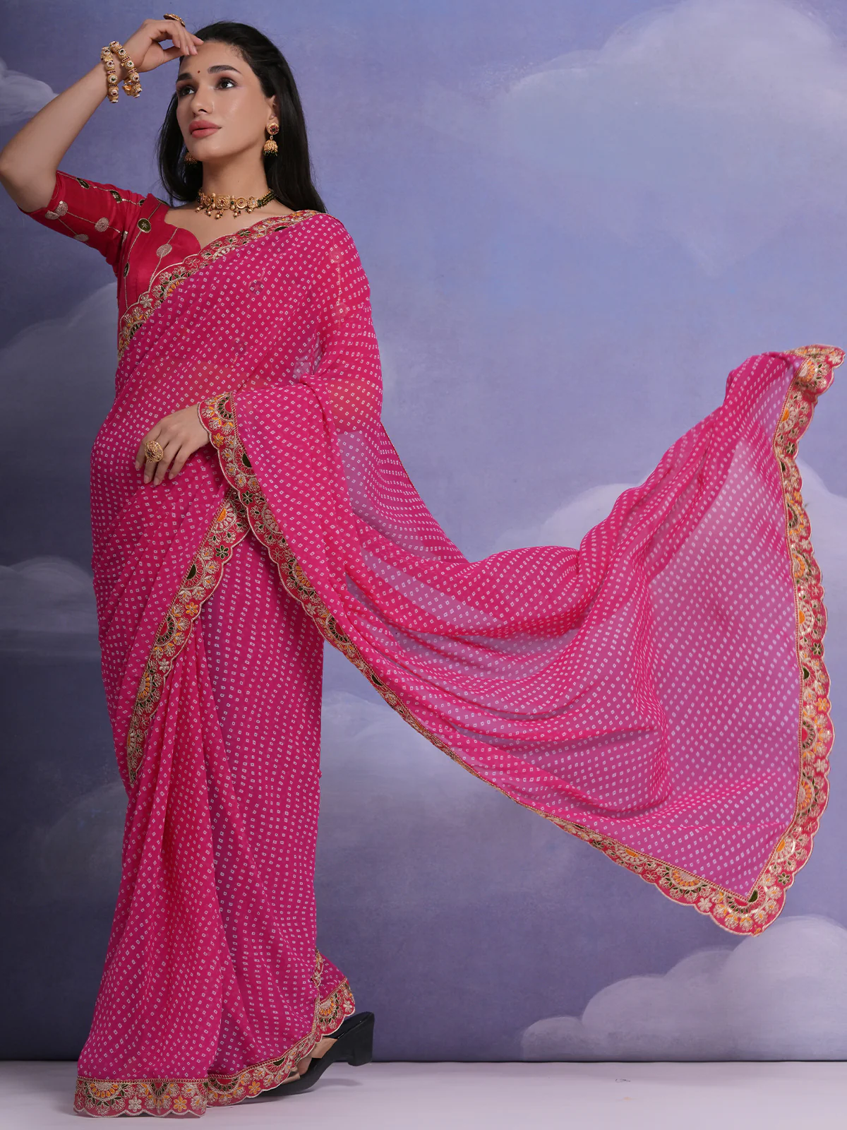 Odette Pink Printed Georgette Saree With Unstitched Blouse For Women - Image 2