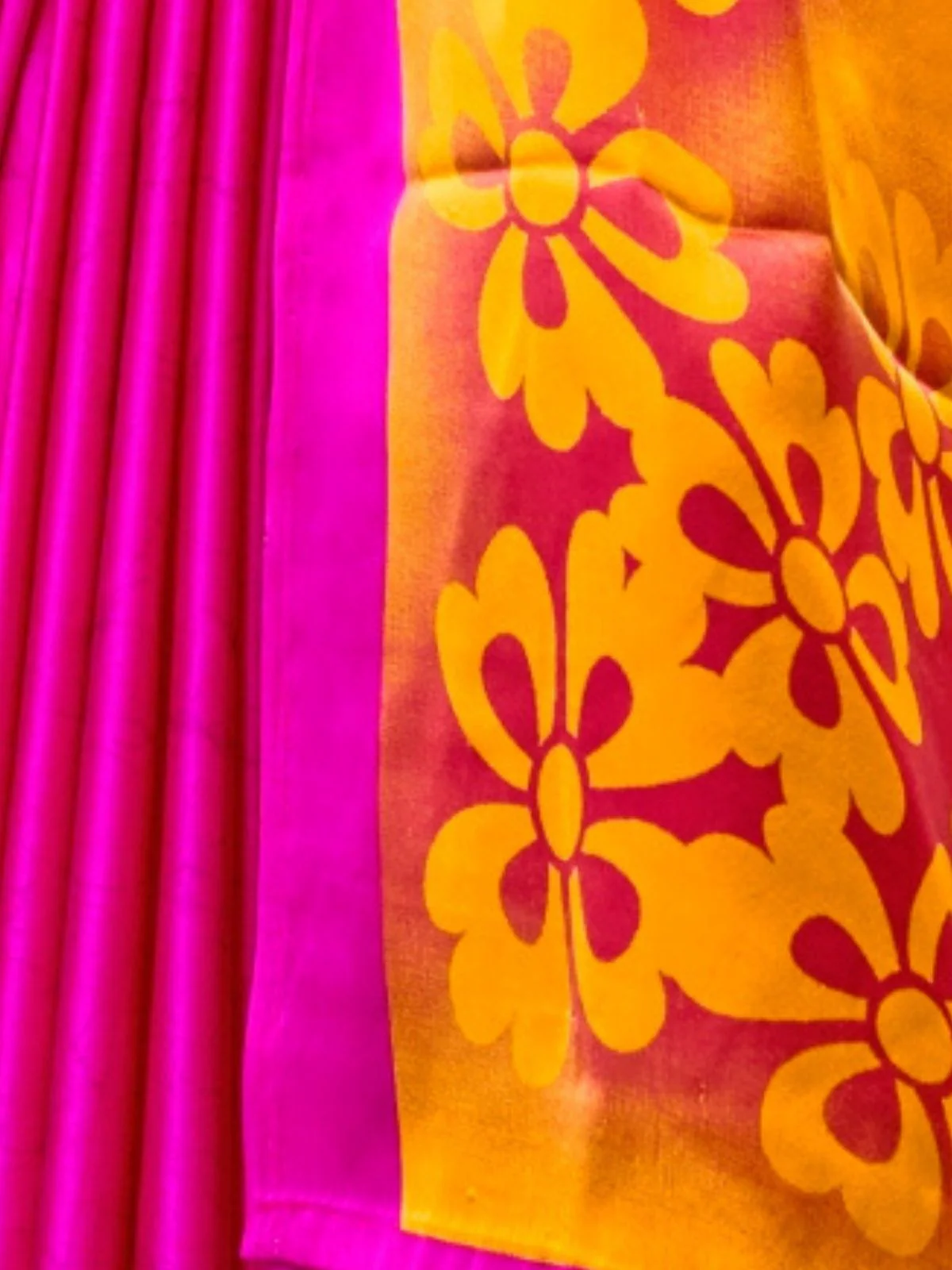 Odette Pink Satin Printed Saree With Unstitched Blouse For Women - Image 3