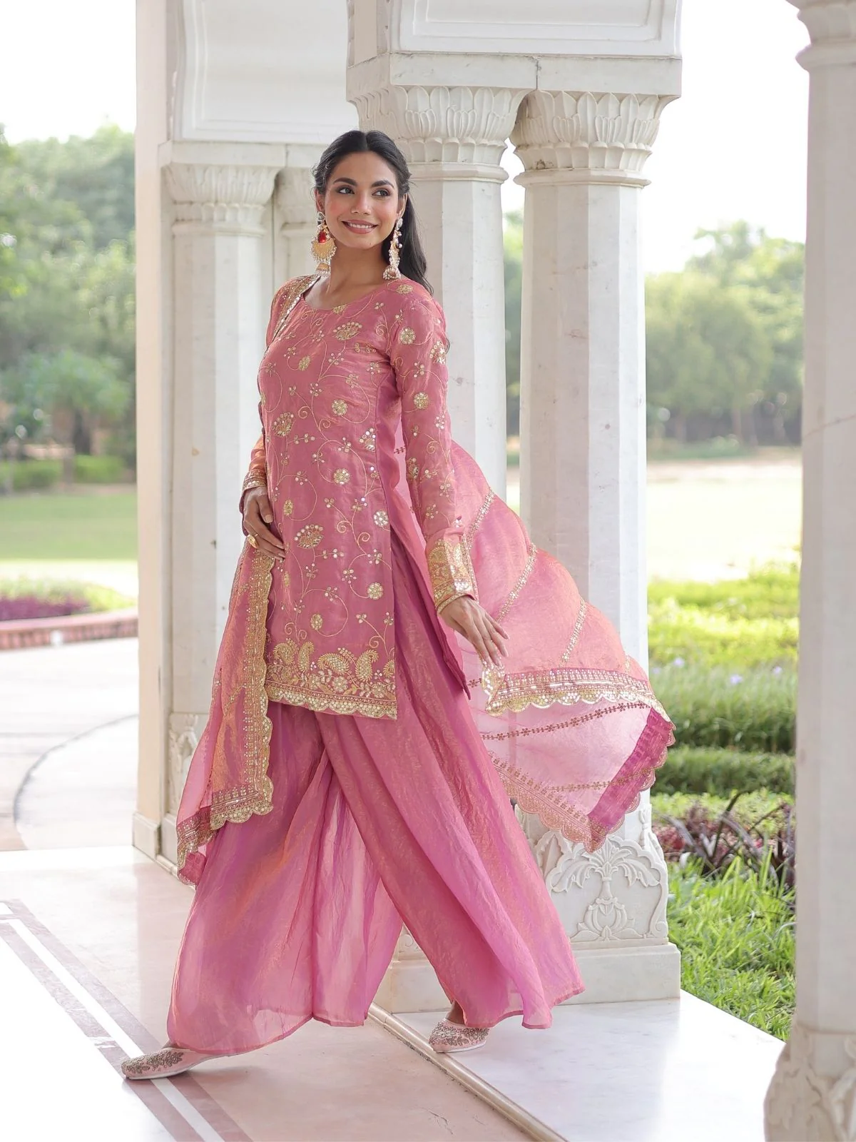 Odette Pink Silk Blend Embellished Kurta Set For Women - Image 2