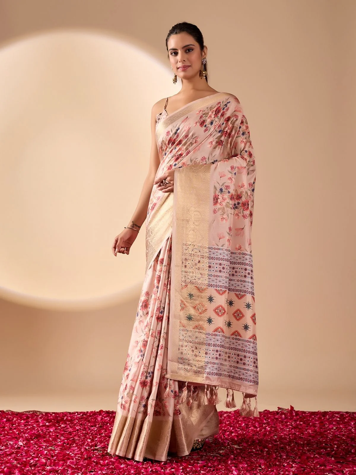 Odette Pink Silk Blend Printed Saree For Women - Image 2