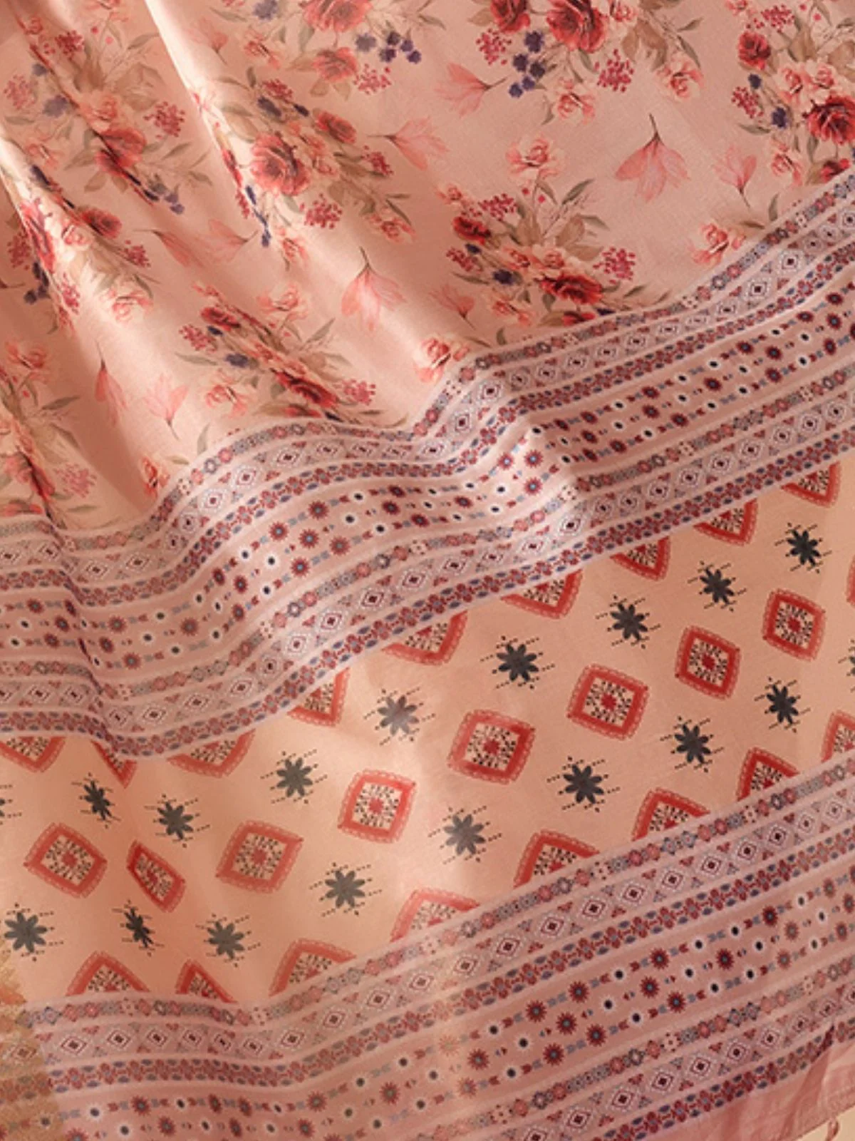 Odette Pink Silk Blend Printed Saree For Women - Image 5
