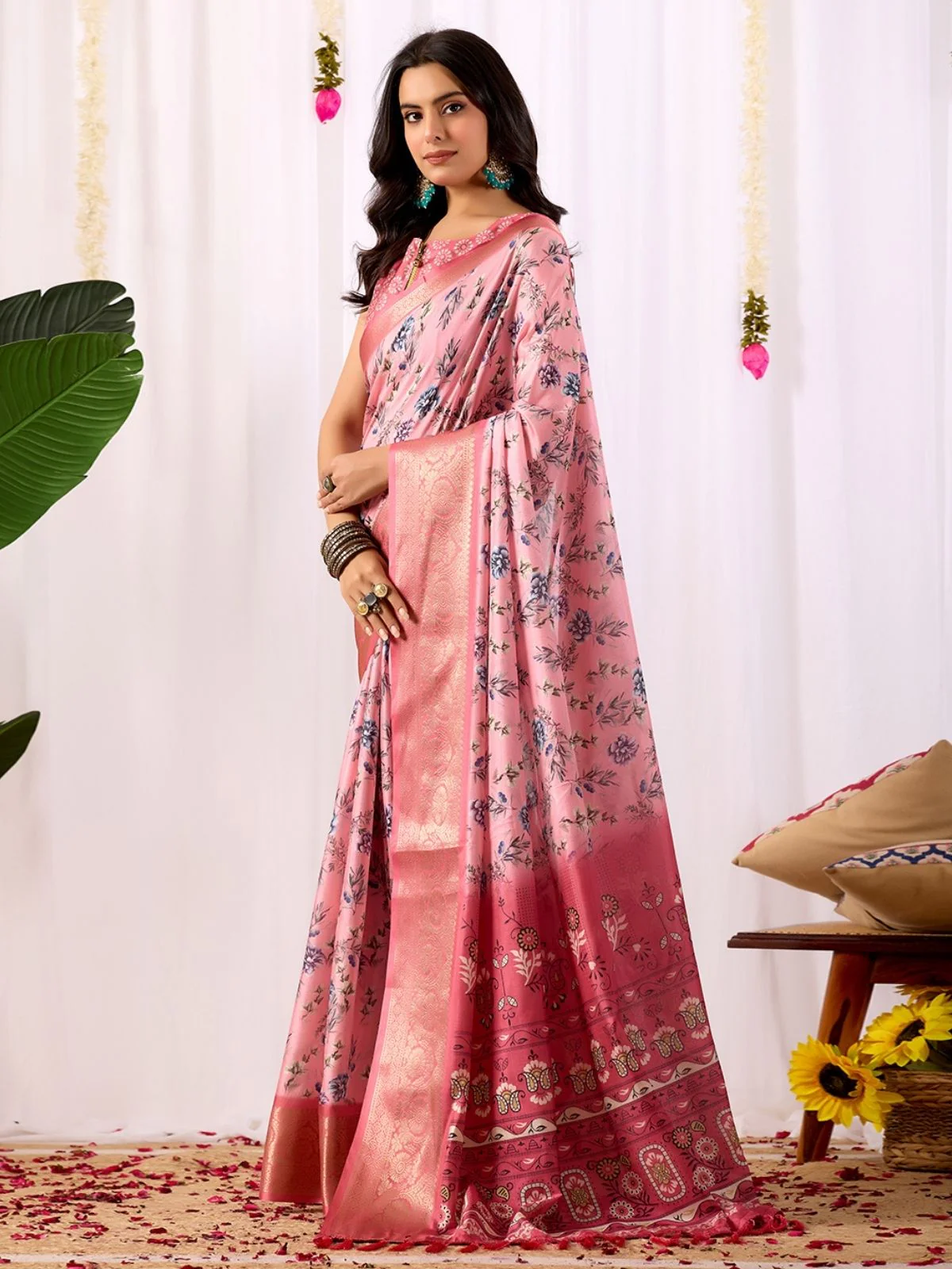 Odette Pink Silk Blend Printed Saree For Women - Image 2