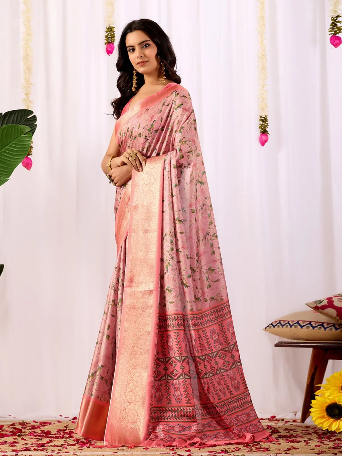 Odette Pink Silk Blend Printed Saree For Women - Image 2