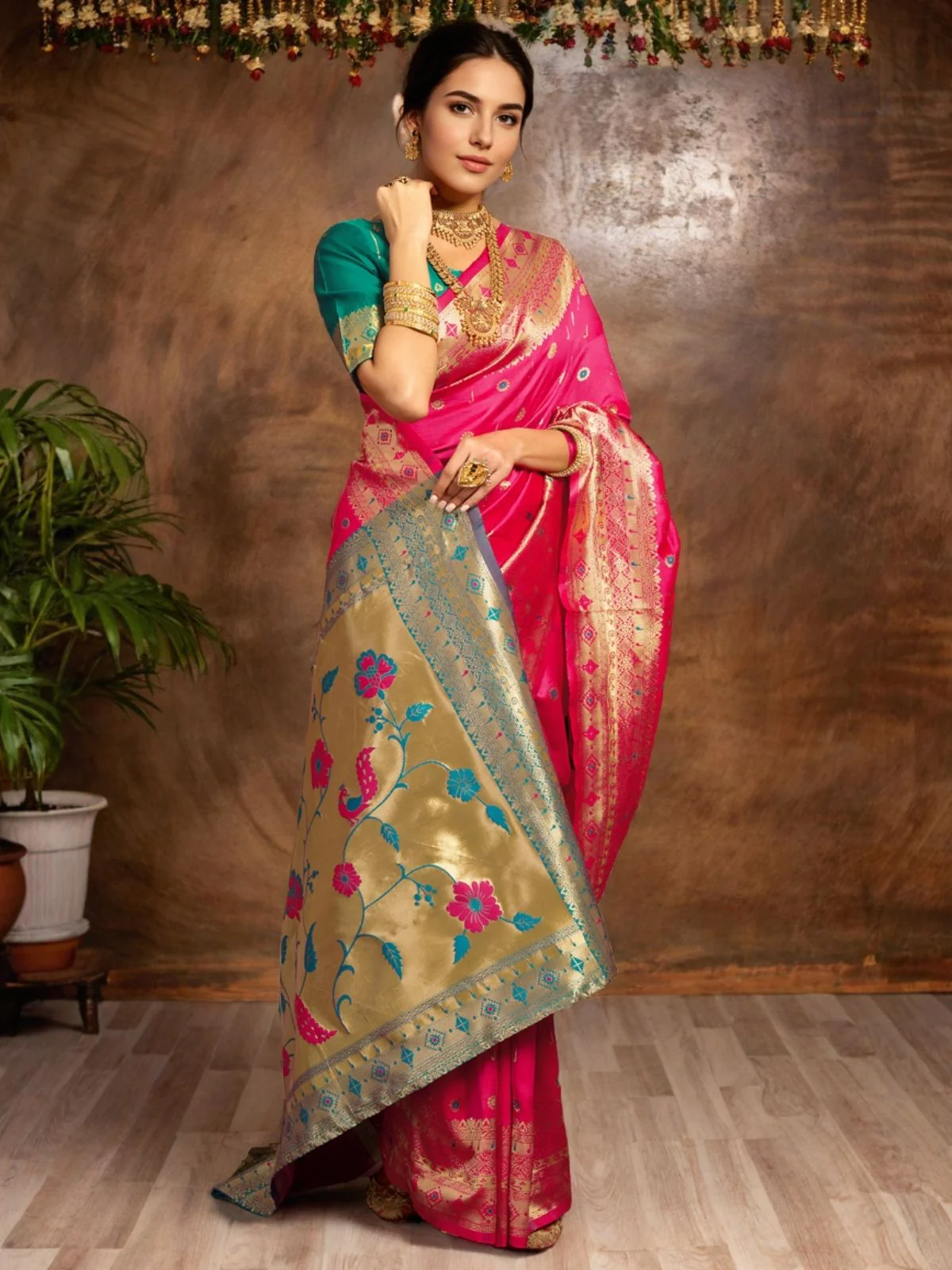 Odette Pink Silk Blend Woven Pithani Saree For Women - Image 2