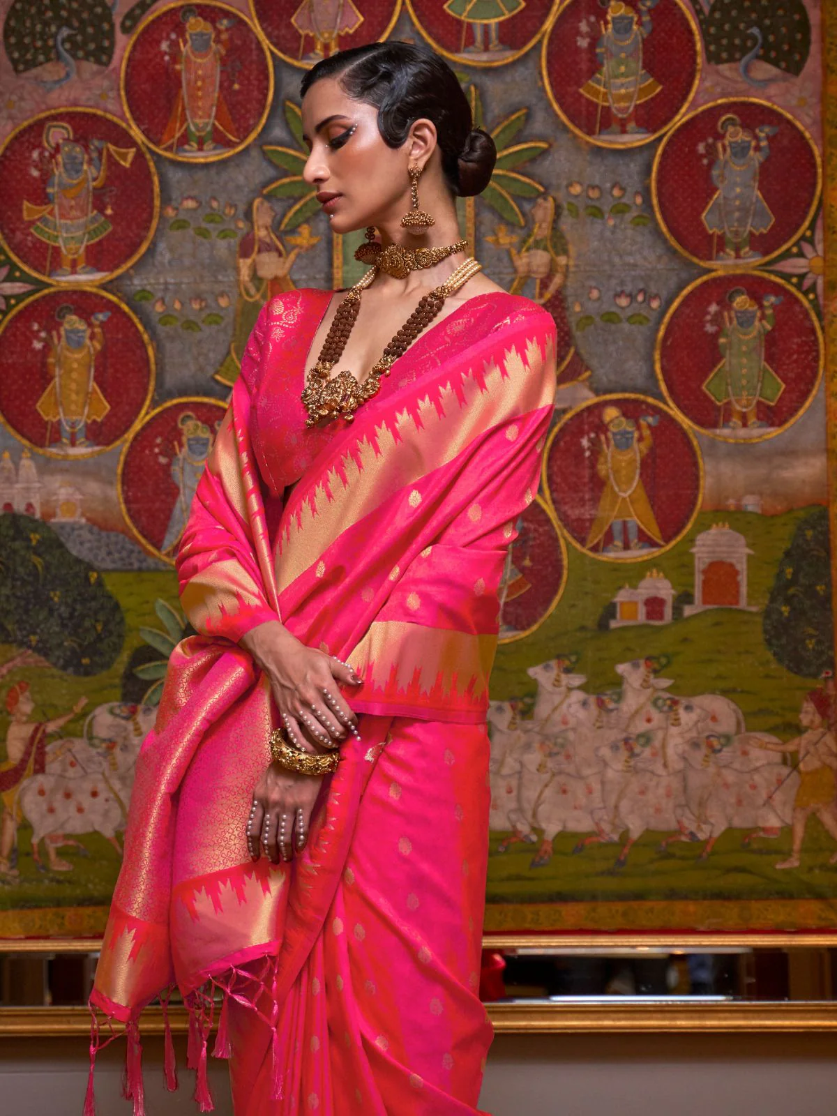 Odette Pink Silk Blend Woven Saree With Unstitched Blouse for Women - Image 2