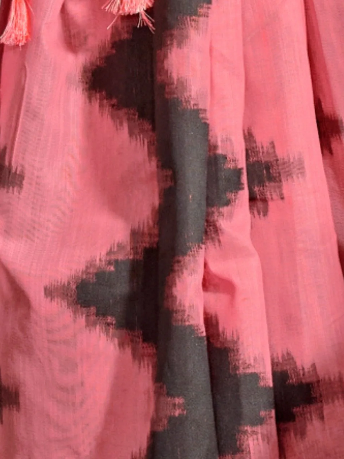 Odette Pink Silk Blend Woven Saree With Unstitched Blouse For Women - Image 3