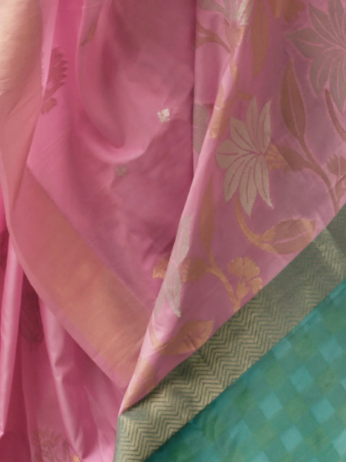 Odette Pink Soft Silk Woven Saree With Unstitched Blouse For Women - Image 3