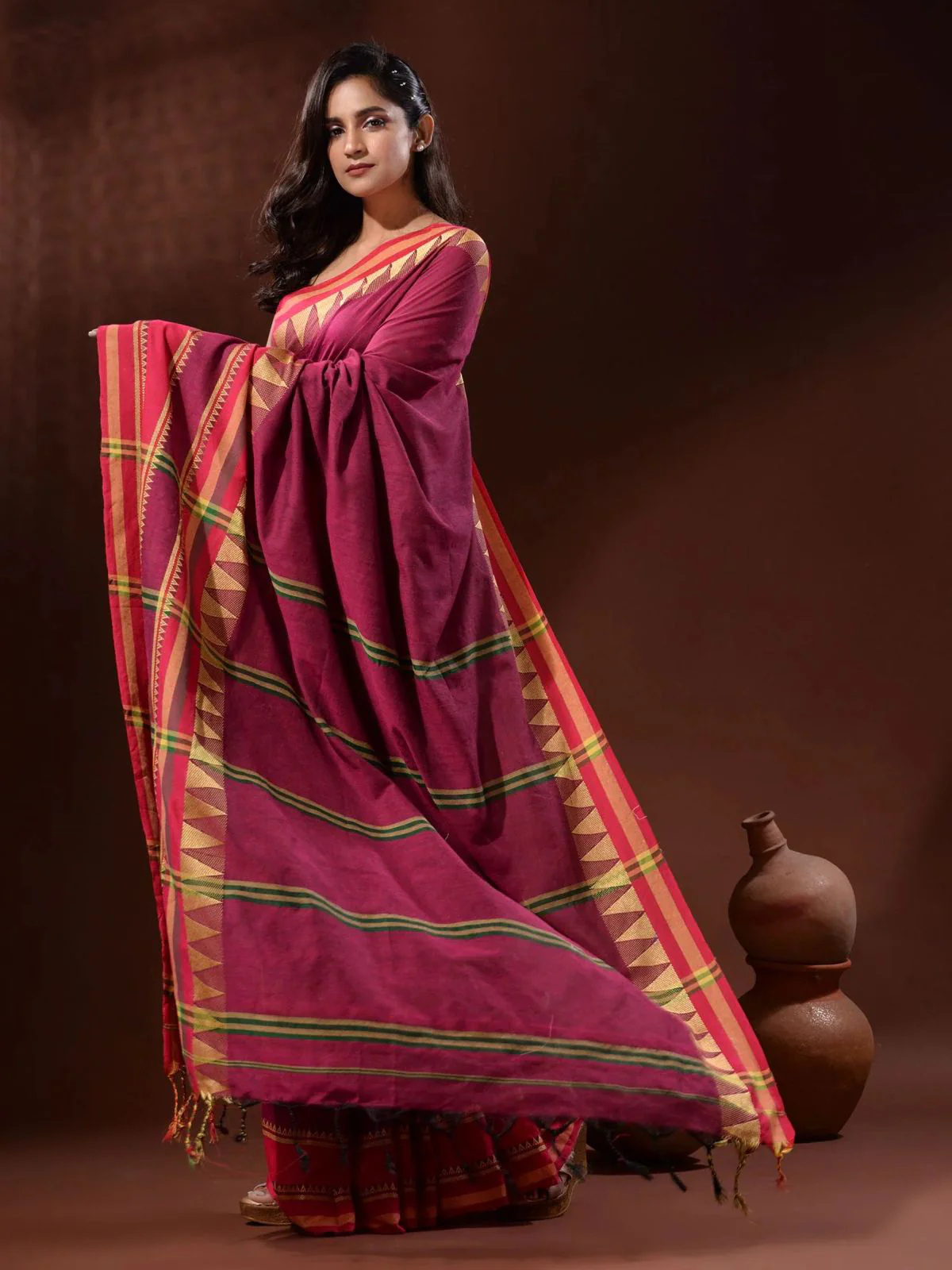 Odette Pink Temple Border Cotton Blend Saree  With Unstitched Blouse for Women - Image 2