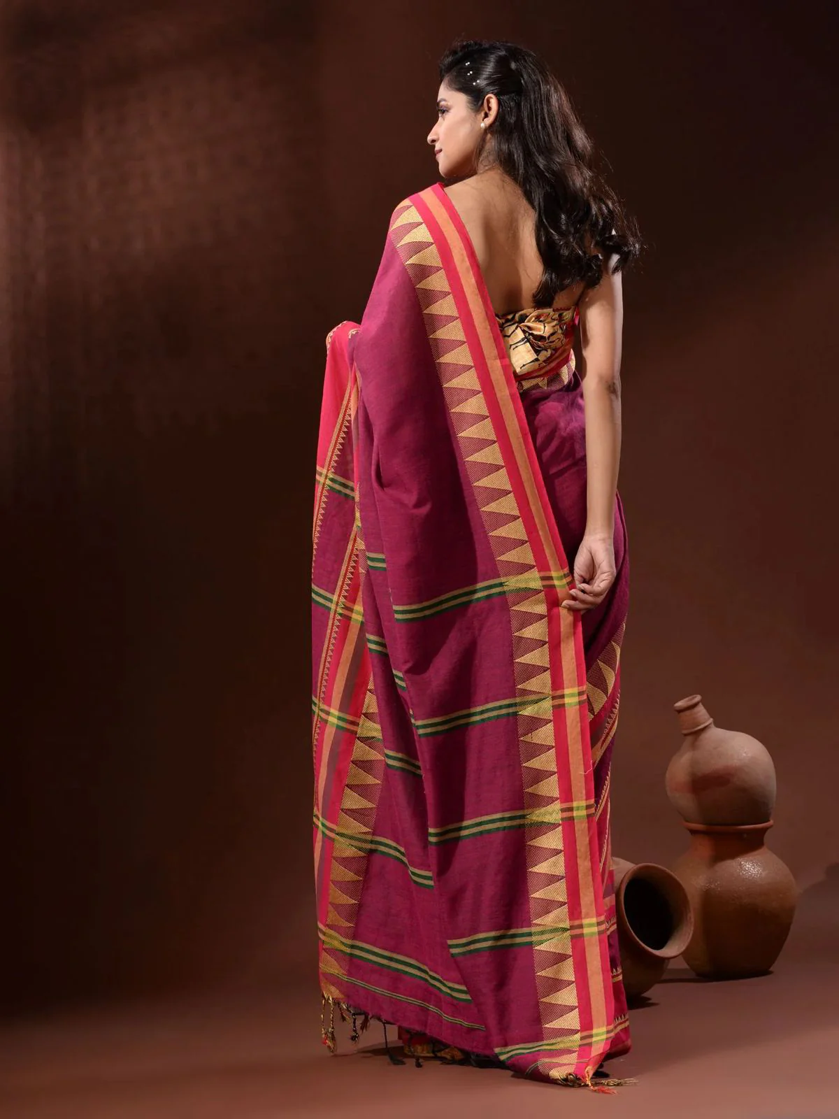 Odette Pink Temple Border Cotton Blend Saree  With Unstitched Blouse for Women - Image 3