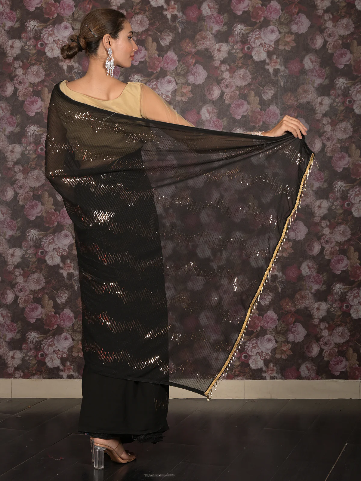 Odette Black Woven Chiffon Saree Without Blouse for Women - Image 4