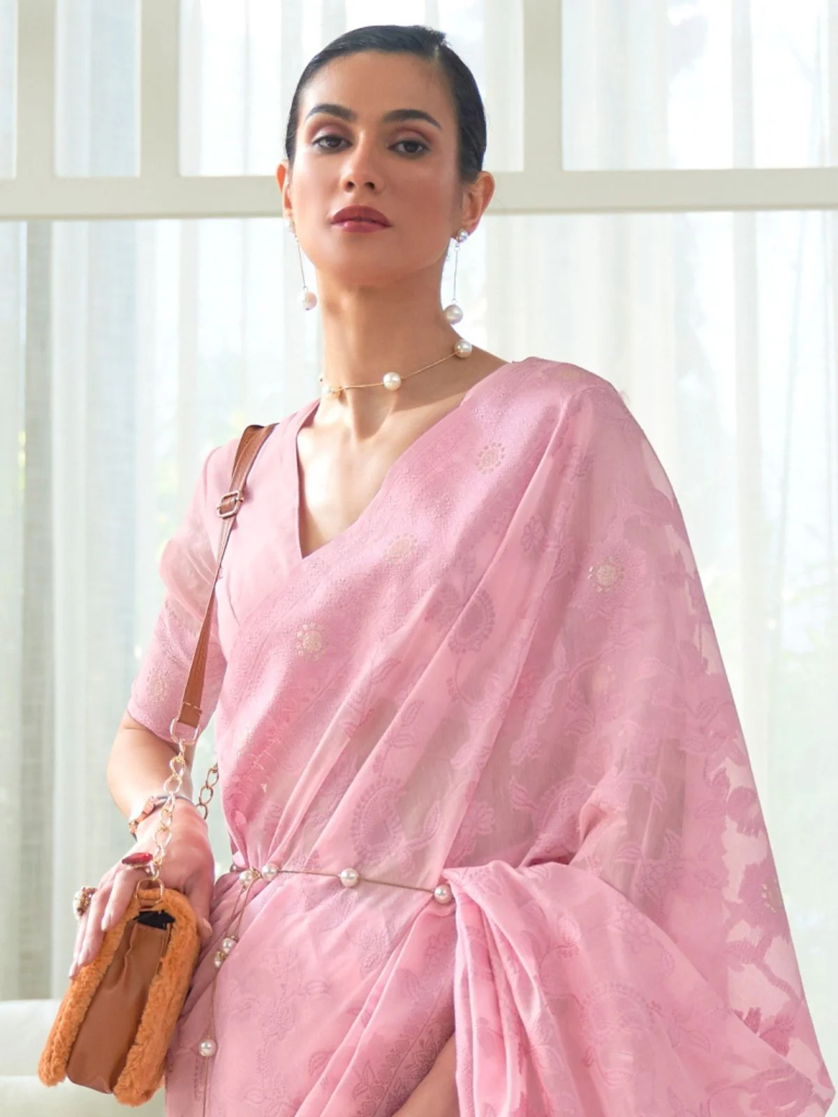 Odette Pink Woven Design Cotton Blend Saree With Unstitched Blouse For Women - Image 3