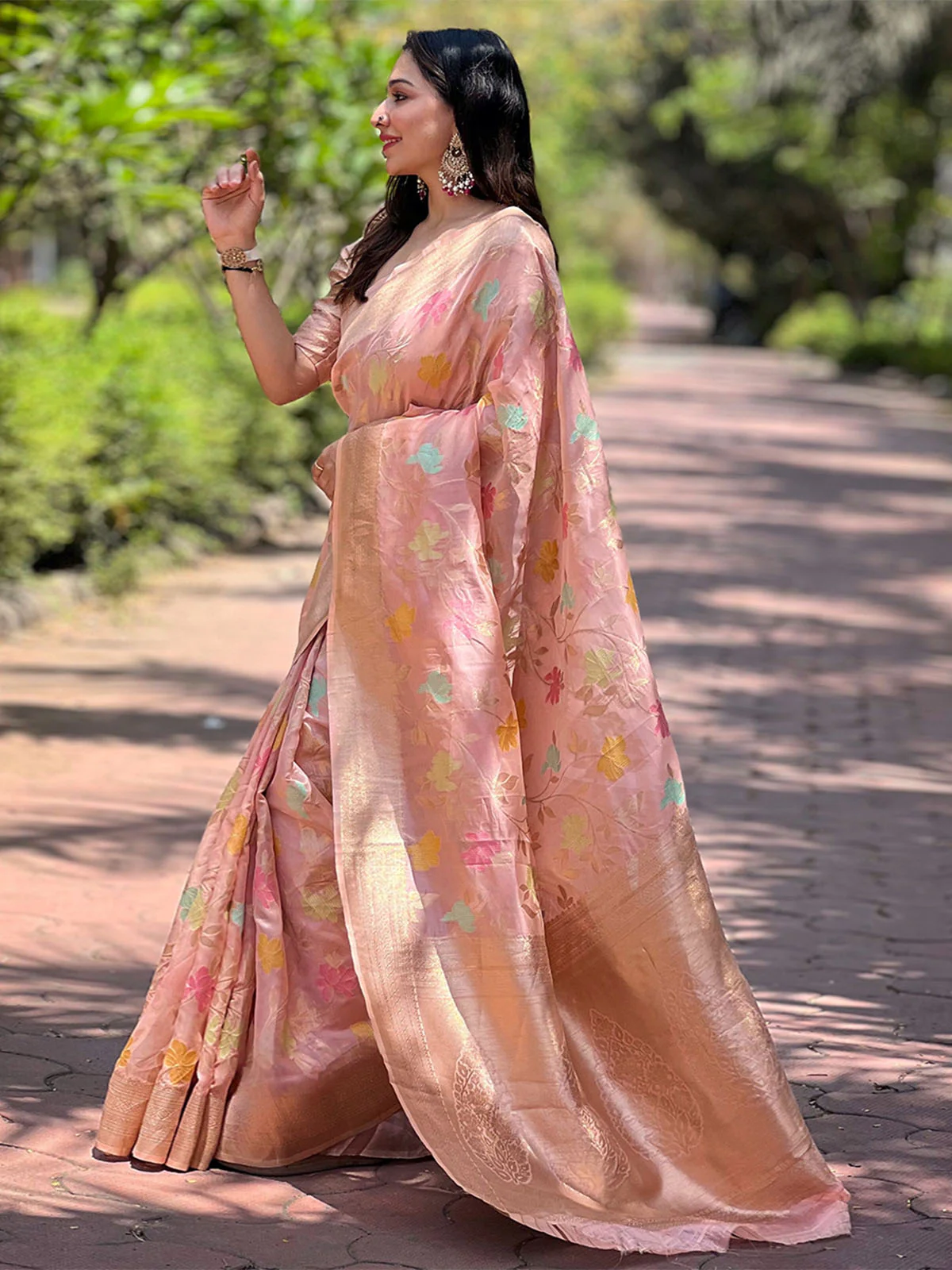 Odette Pink Woven Design Organza Saree With Unstitched Blouse For Women - Image 2