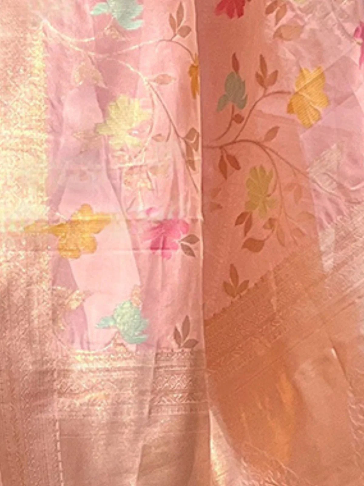 Odette Pink Woven Design Organza Saree With Unstitched Blouse For Women - Image 4