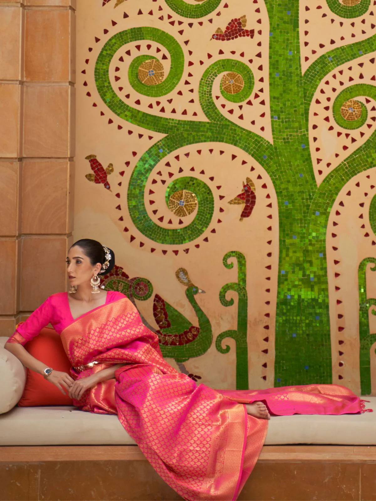 Odette Pink Woven Design Silk Blend Saree With Unstitched Blouse For Women - Image 2