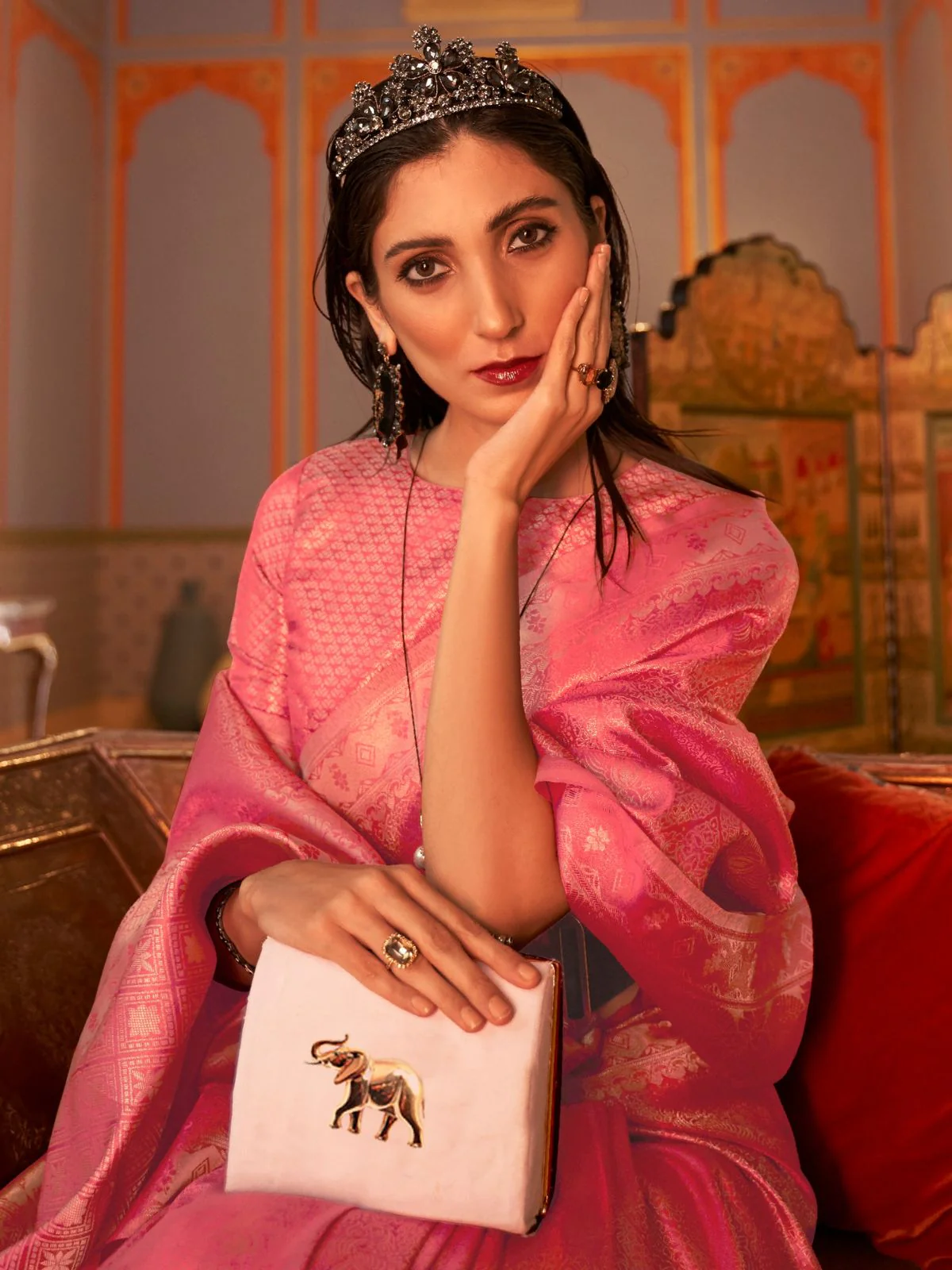 Odette Pink Woven Design Silk Blend Saree With Unstitched Blouse For Women - Image 2