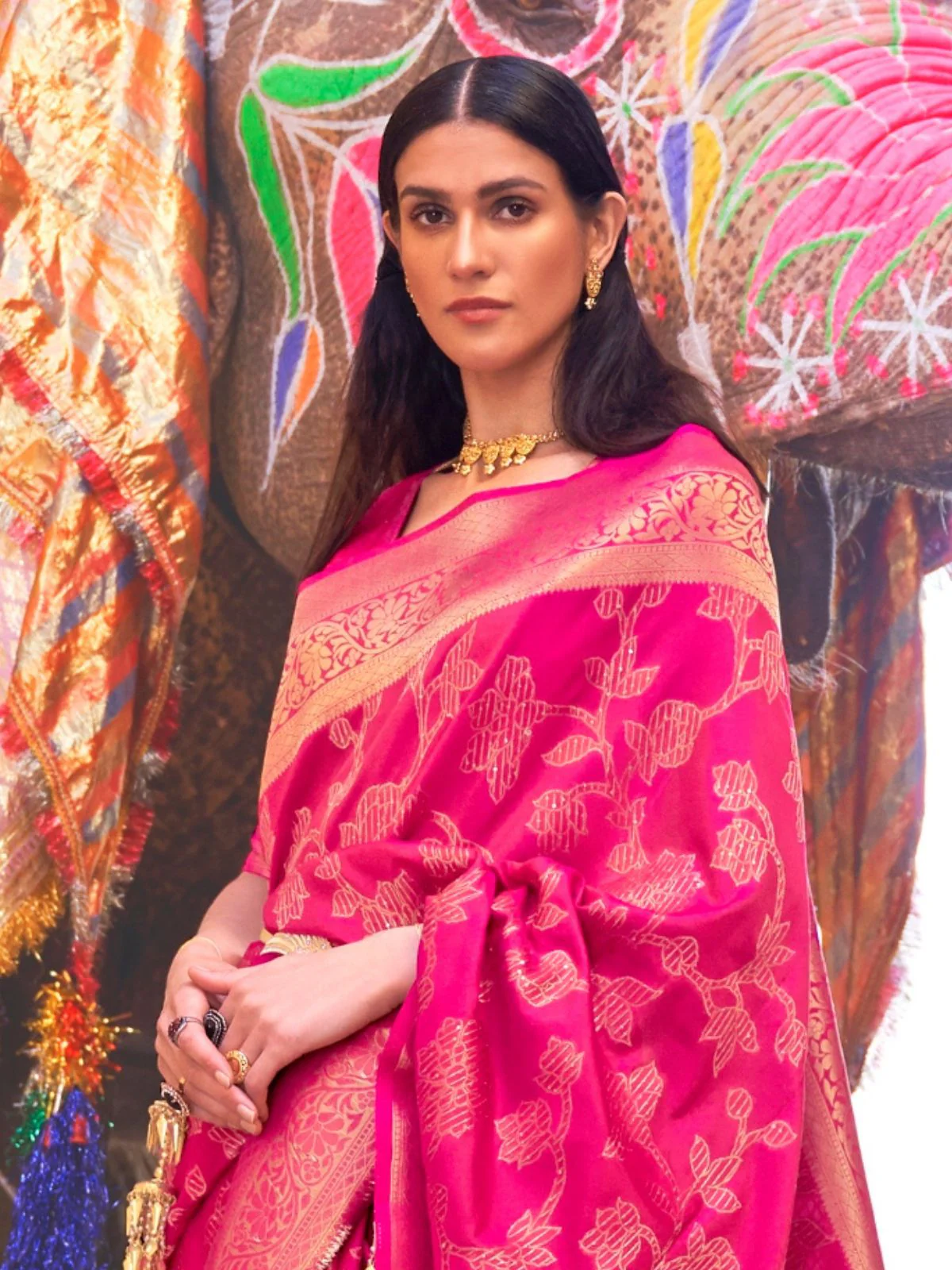 Odette Pink Woven Design Silk Blend Saree With Unstitched Blouse For Women - Image 2