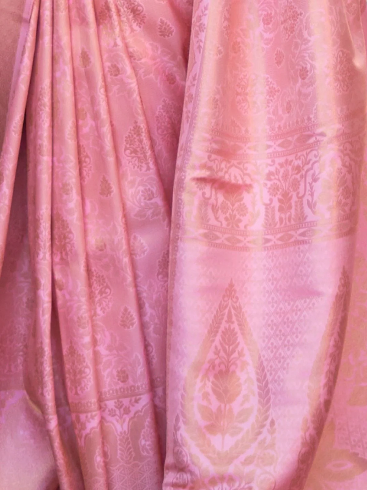 Odette Pink Woven Design Silk Blend Saree With Unstitched Blouse For Women - Image 3