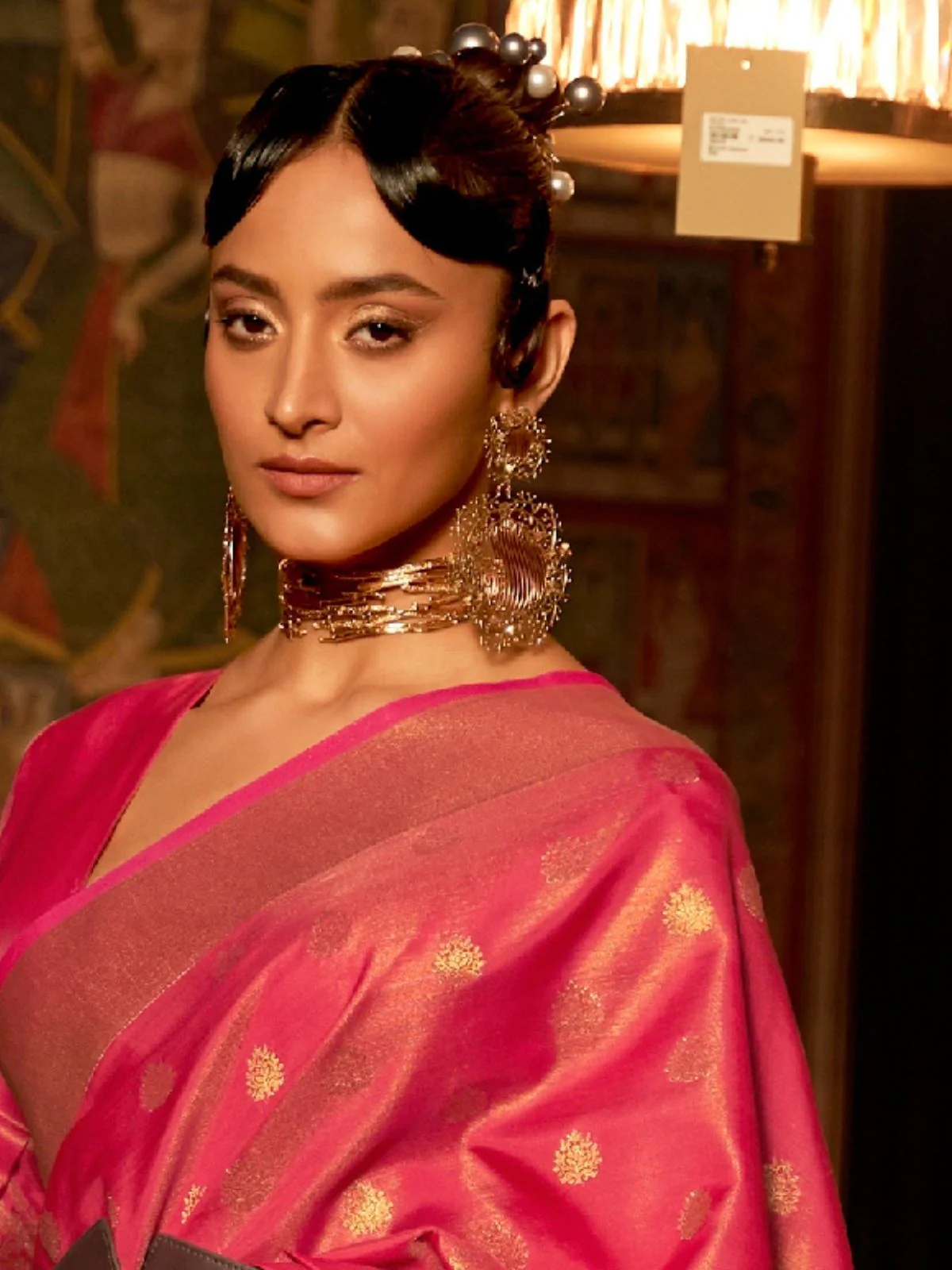 Odette Pink Woven Design Silk Blend Saree With Unstitched Blouse For Women - Image 3