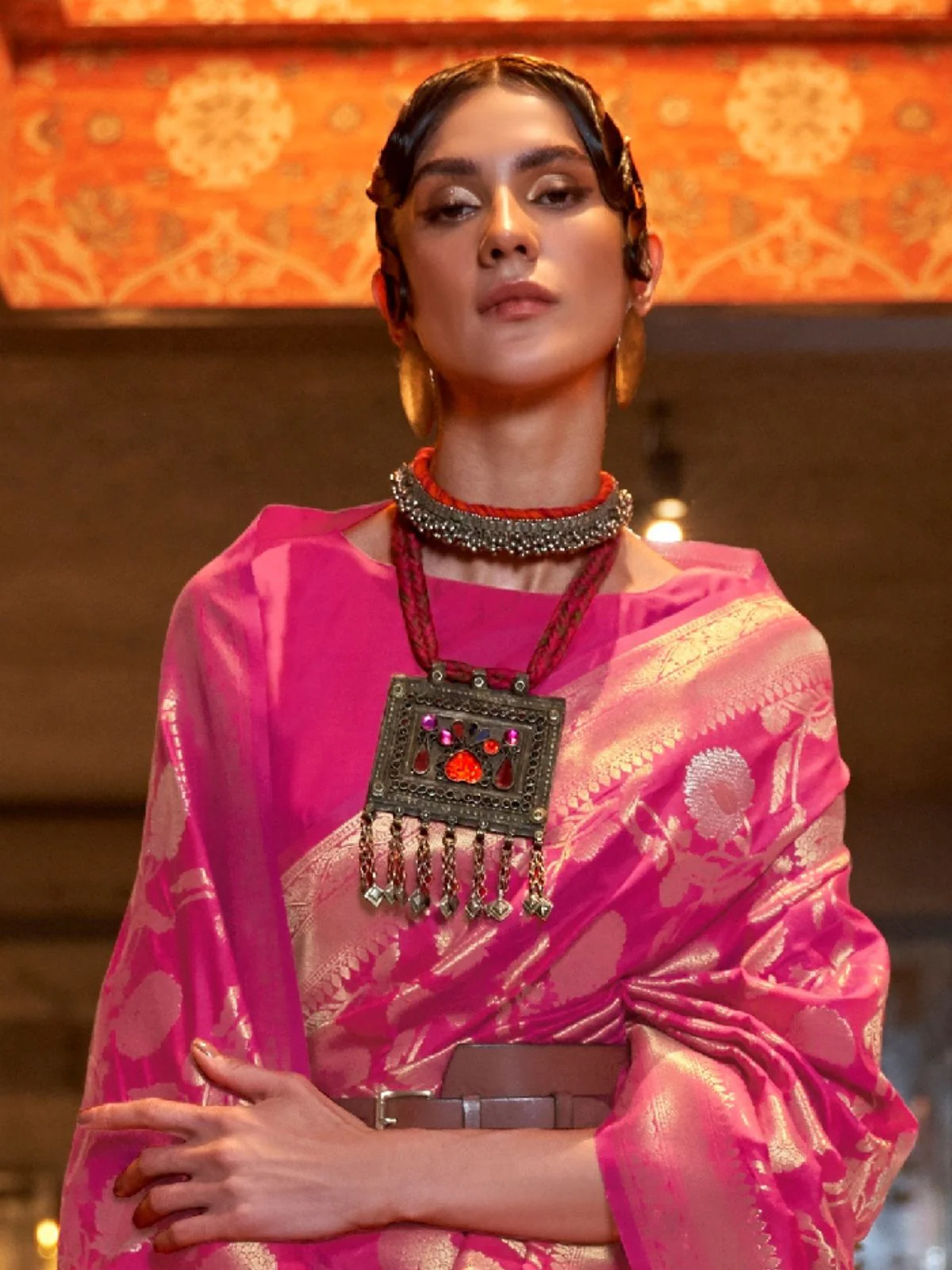 Odette Pink Woven Design Silk Blend Saree With Unstitched Blouse For Women - Image 2