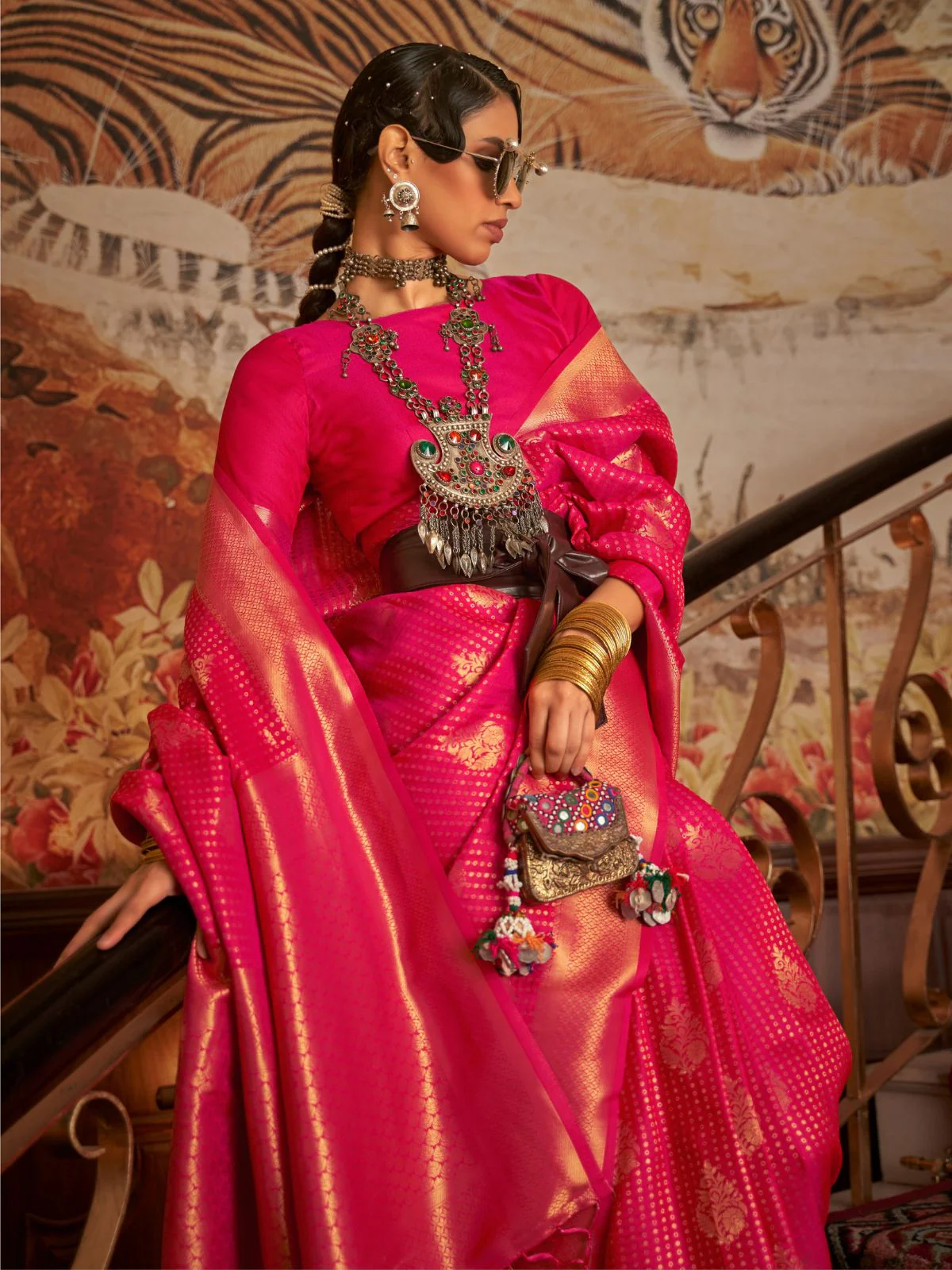 Odette Pink Woven Design Silk Blend Saree With Unstitched Blouse For Women - Image 2