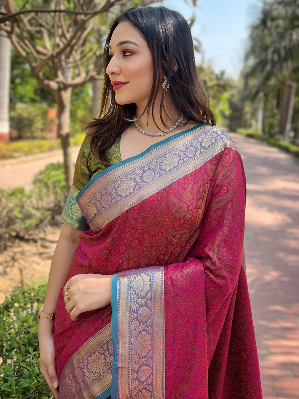 Odette Pink Woven Design Silk Blend Saree With Unstitched Blouse For Women - Image 3