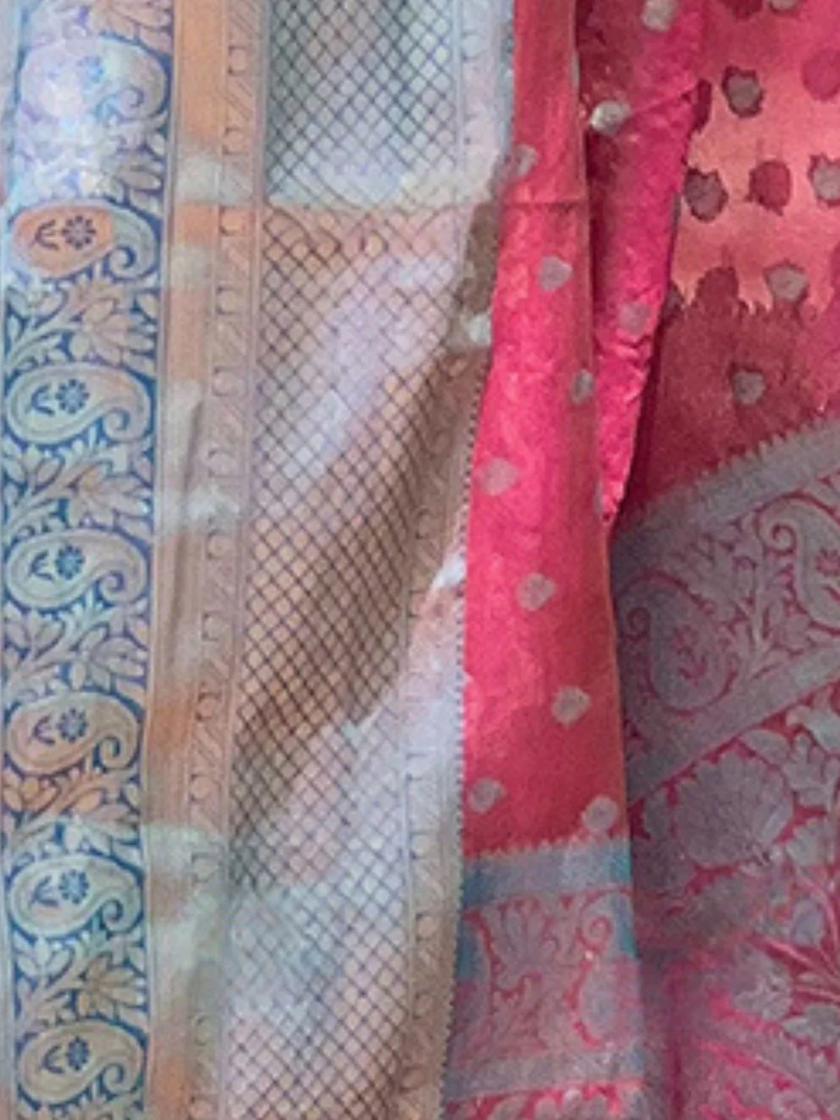 Odette Pink Woven Design Tissue Silk Saree With Unstitched Blouse For Women - Image 4