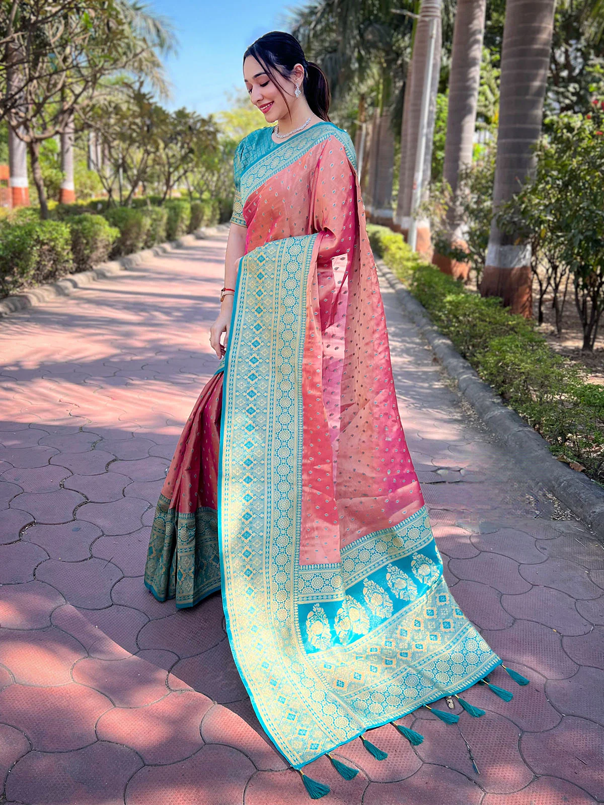 Odette Pink Woven Design Tissue Silk Saree With Unstitched Blouse For Women - Image 2