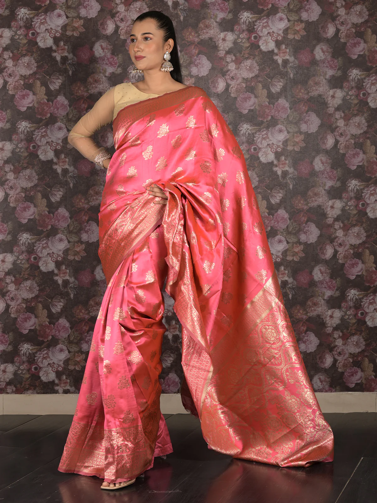 Odette Pink Woven Silk Blend Saree With Unstitched Blouse For Women - Image 2